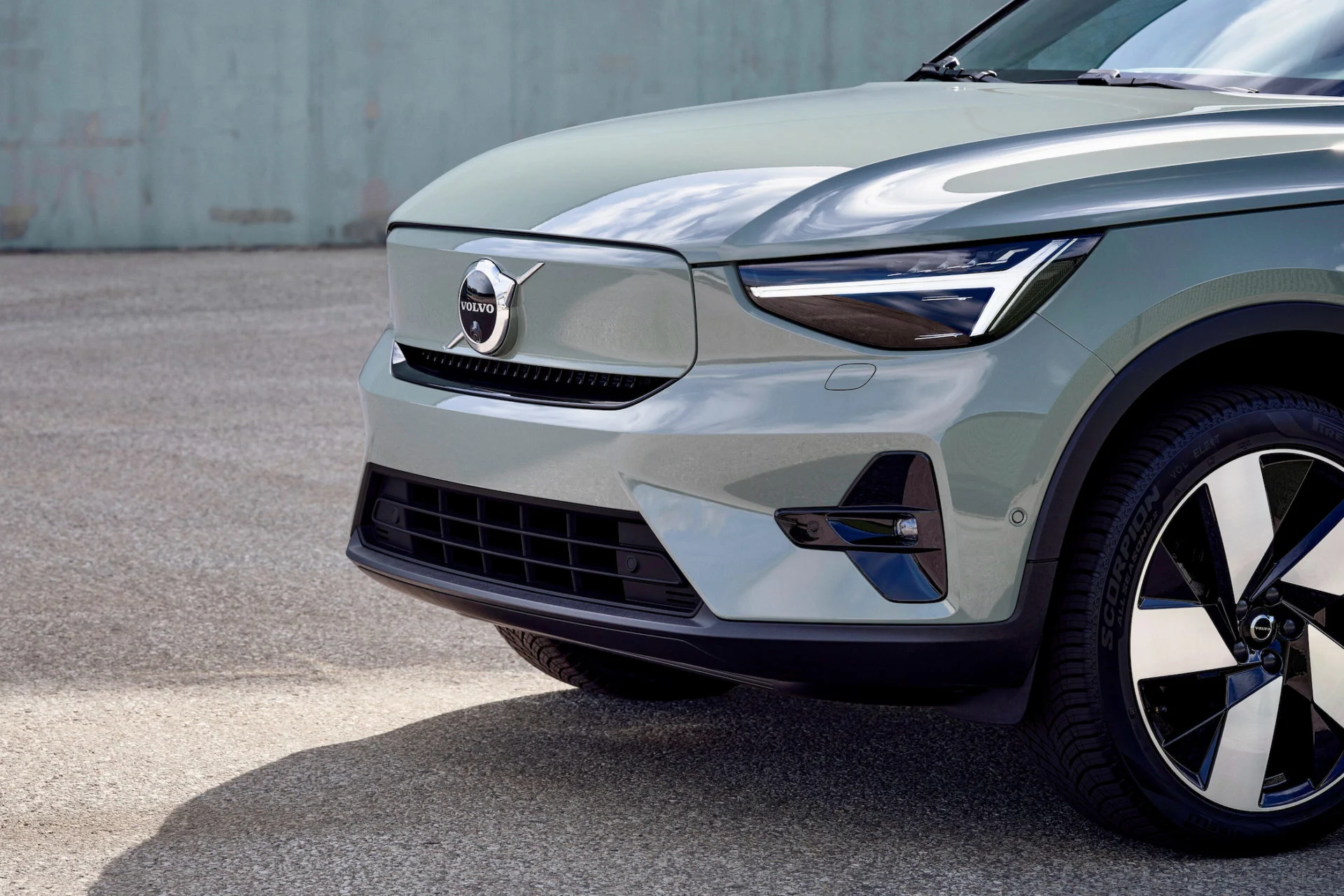 XC40 Recharge Twin, Sage Green