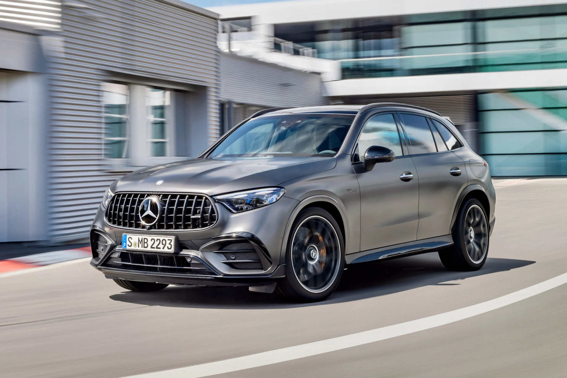 Mercedes-AMG GLC 63 S E PERFORMANCE SUVMercedes-AMG GLC 63 S E PERFORMANCE SUV