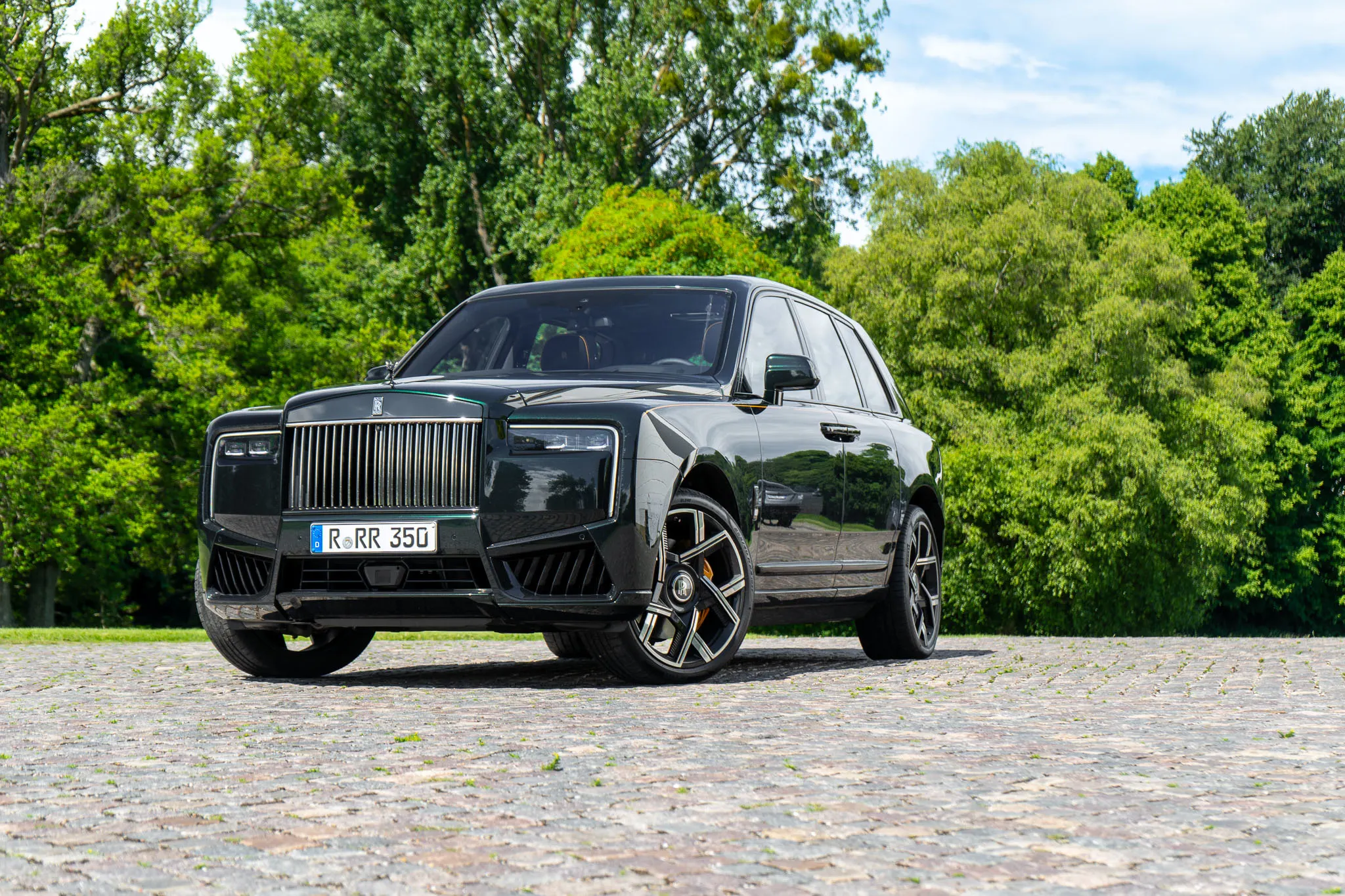 Rolls Royce Cullinan-3