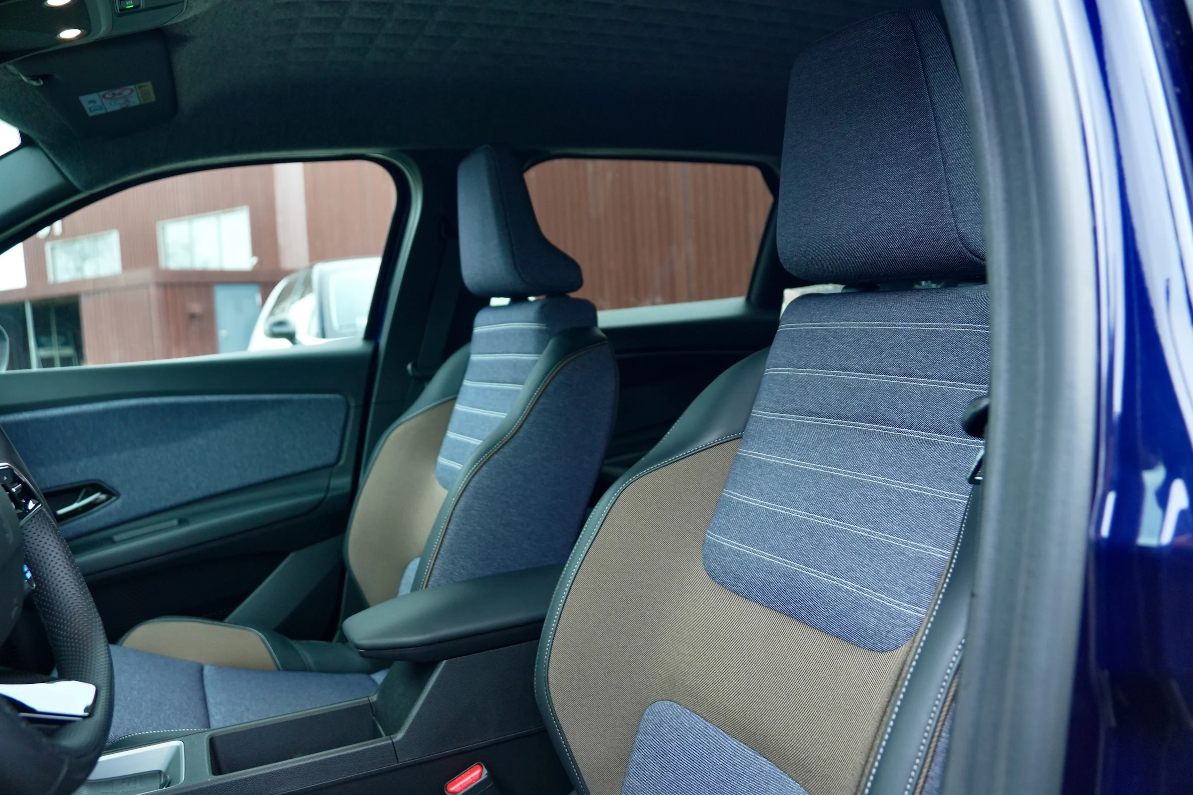 DUEL Firefly vs Renault 5 52 MBB 960