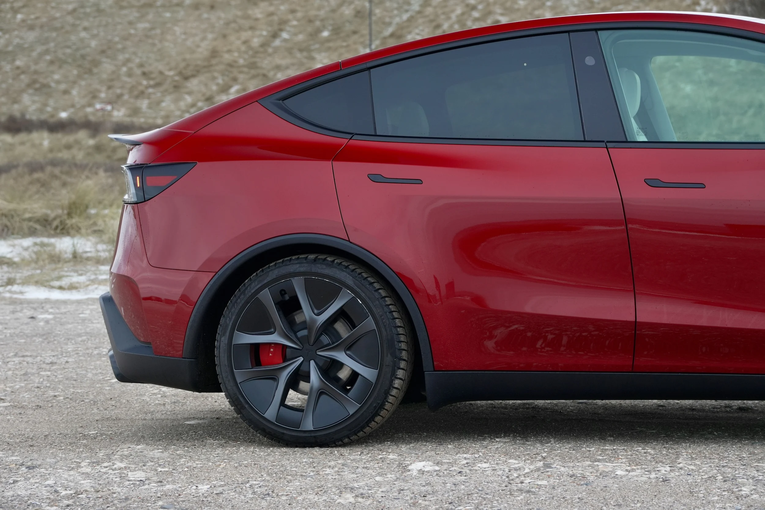TEST Tesla Model Y Performance MBB 7992