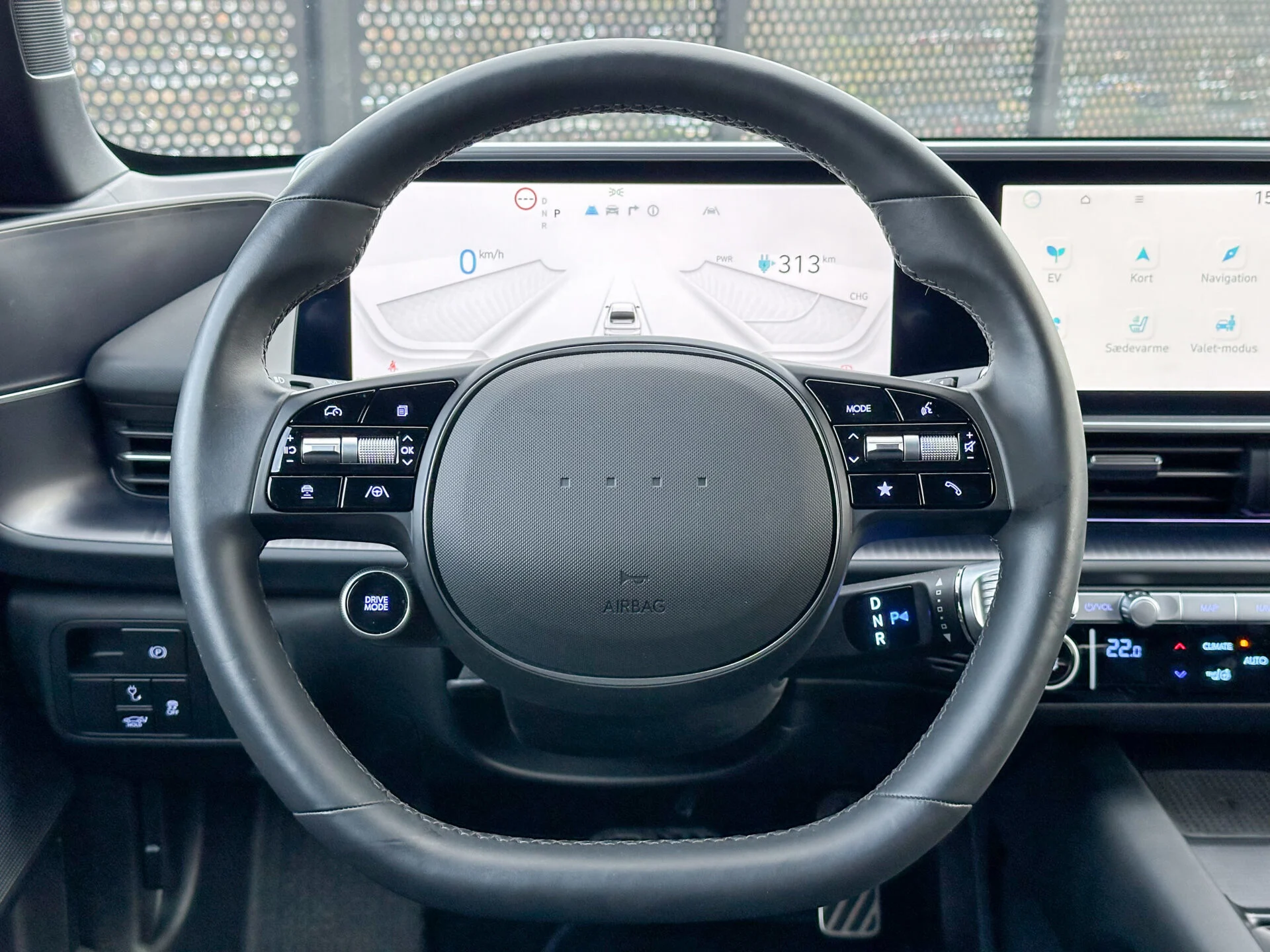VW ID.7 vs. Hyundai Ioniq 6-33