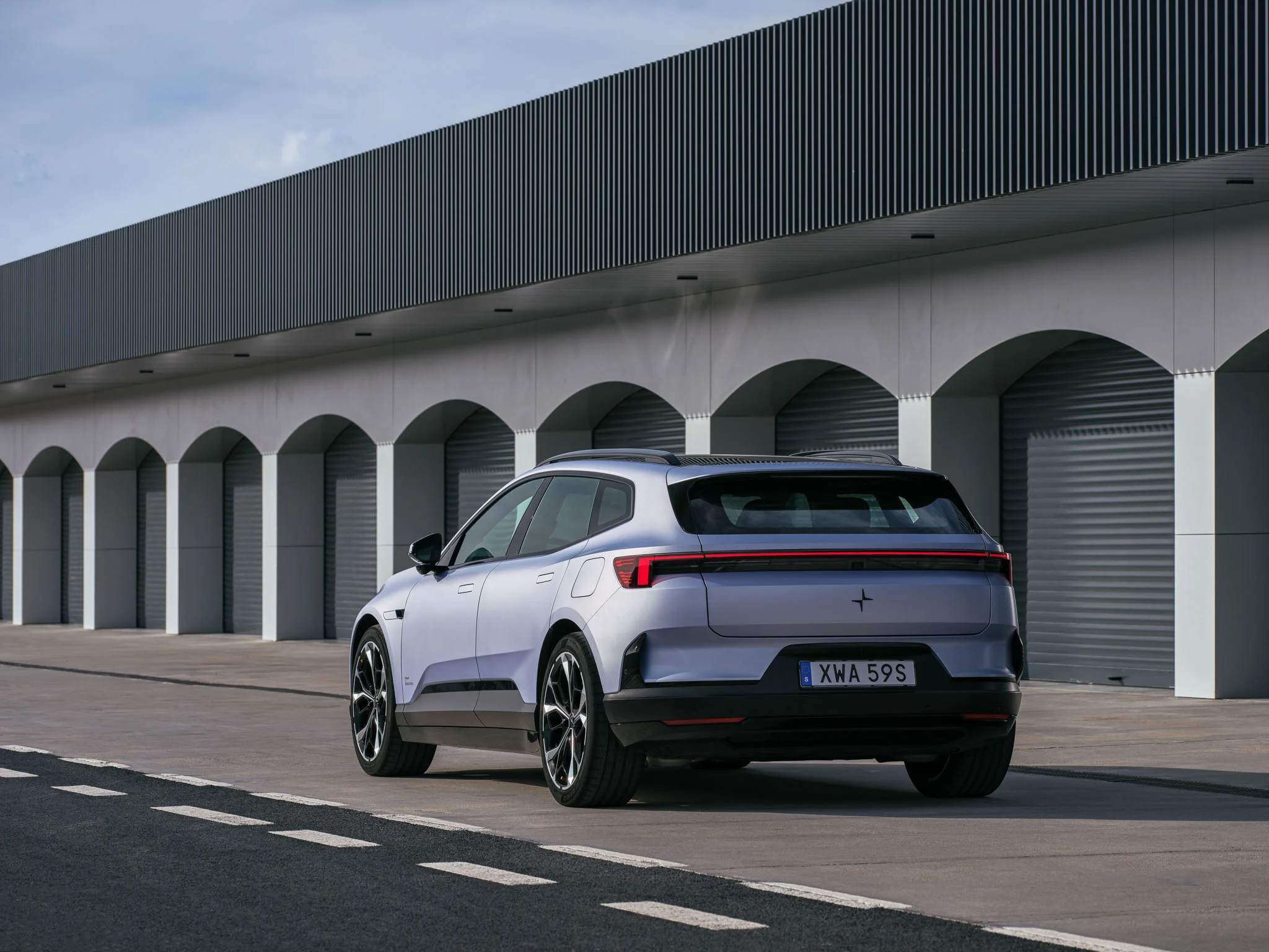 Polestar 4 SUV-3