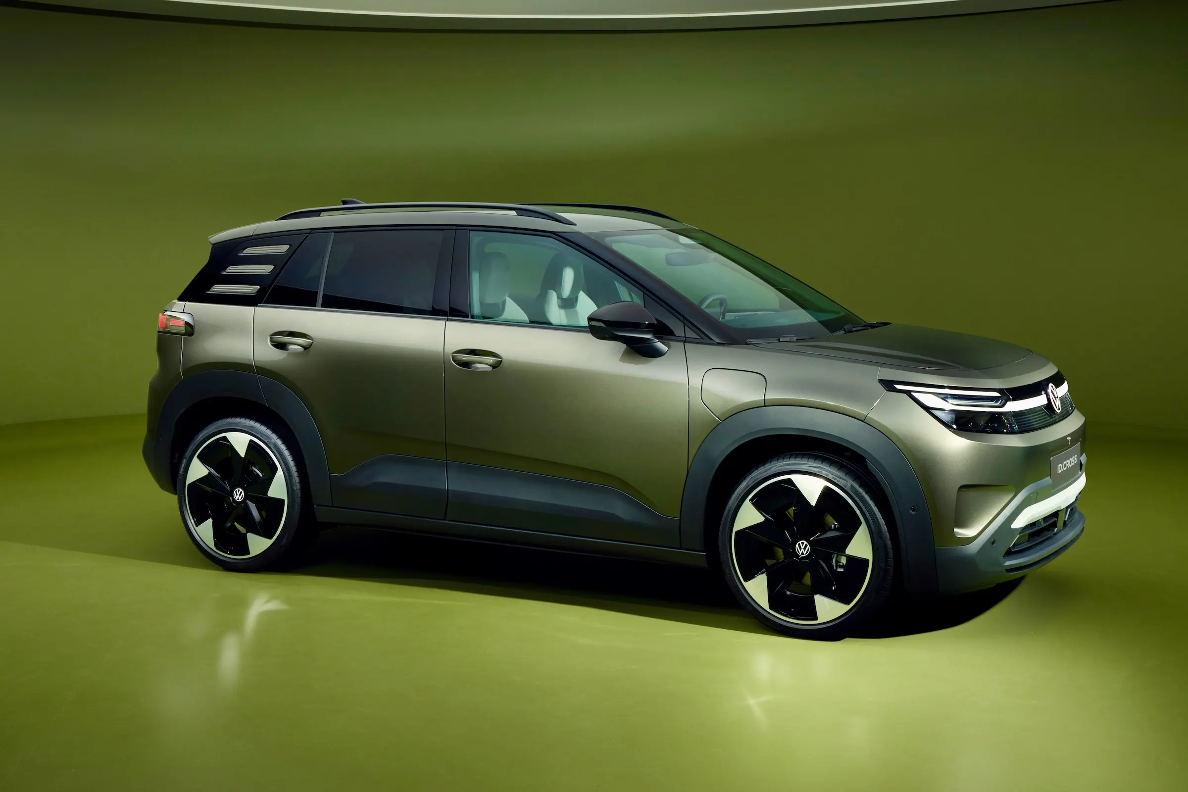 VW ID. Cross 32