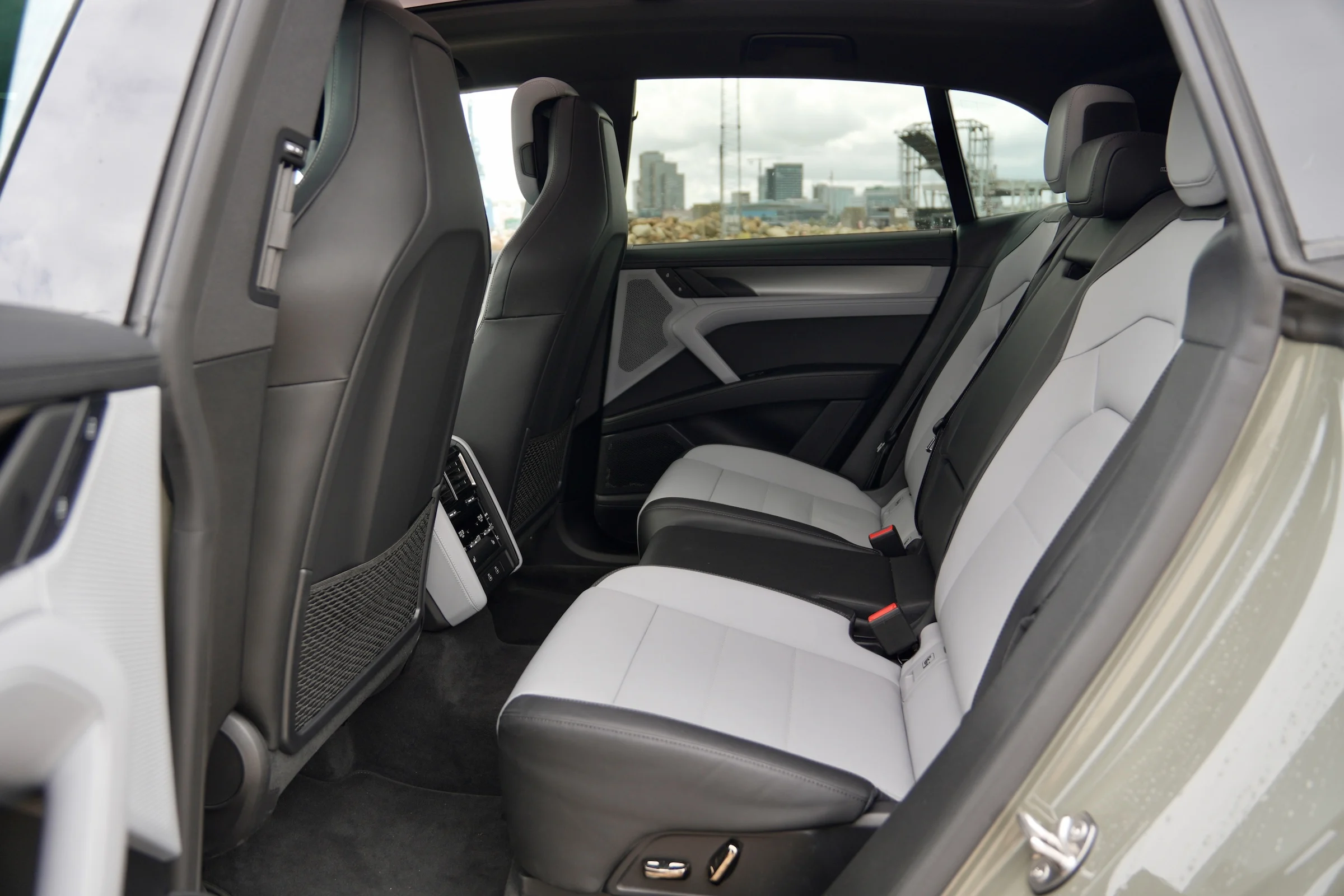 TEST Porsche Cayenne Electric 2353
