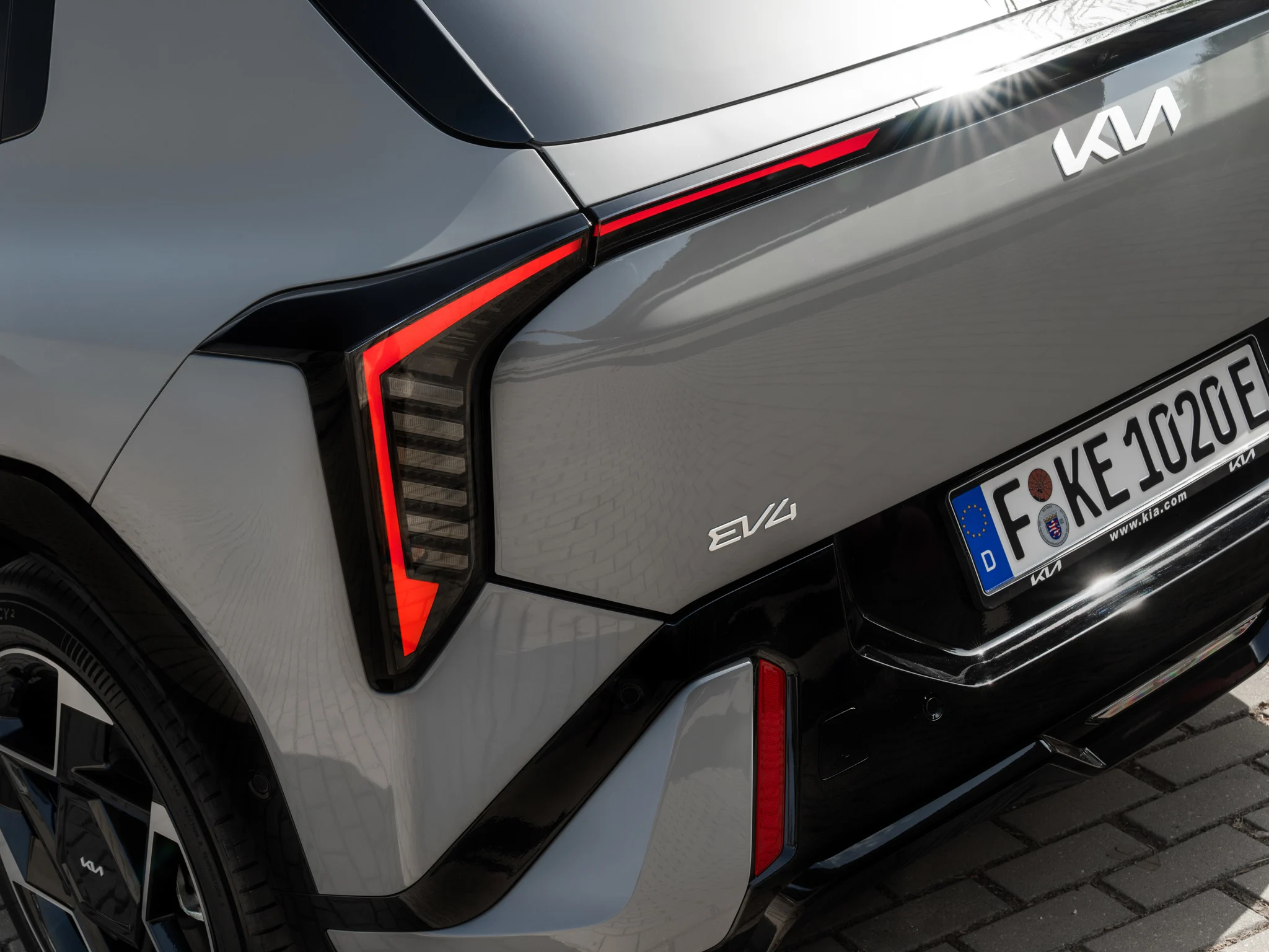 Kia EV4-13