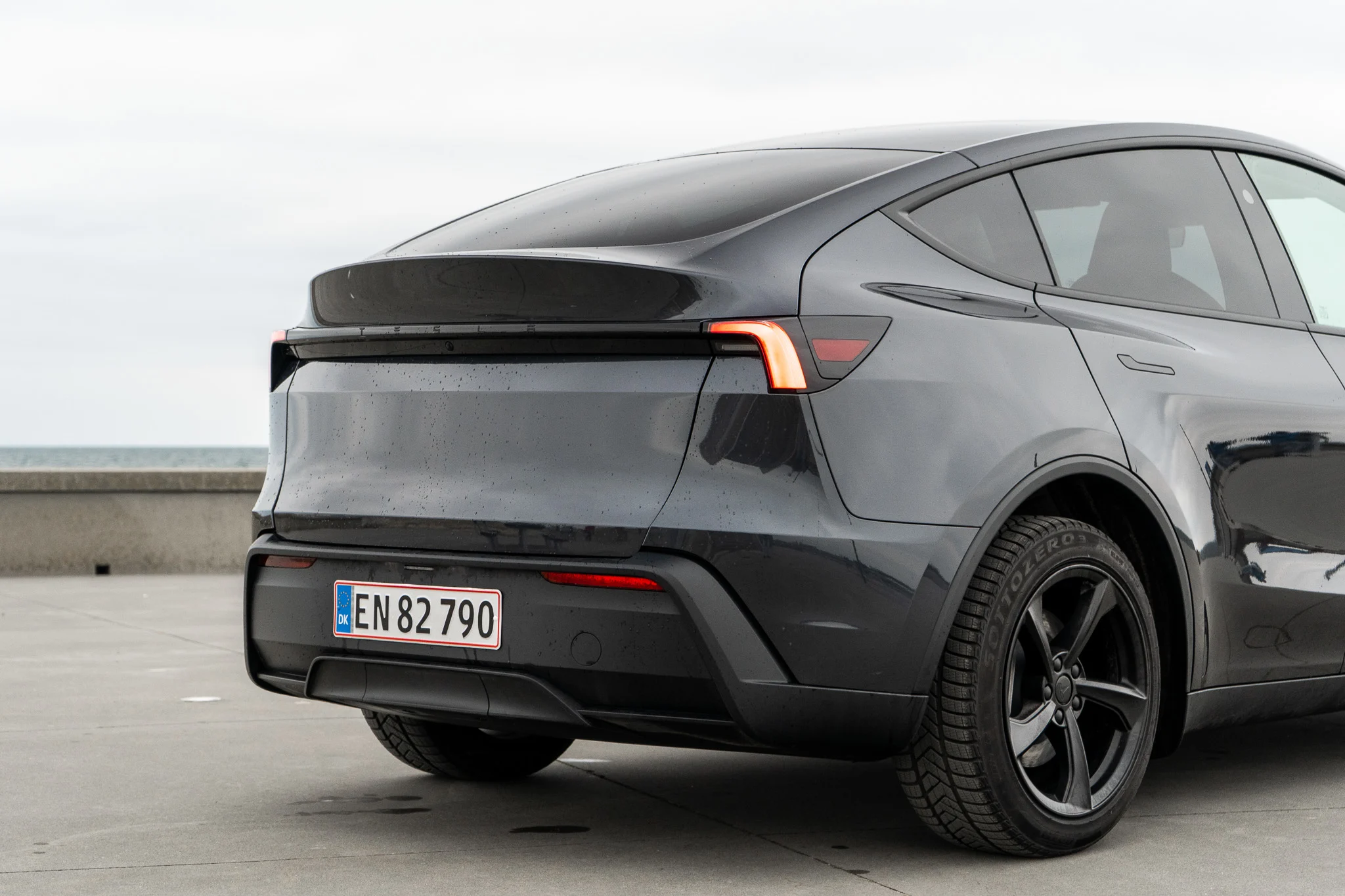 Tesla Model Y Baghjulstræk-22