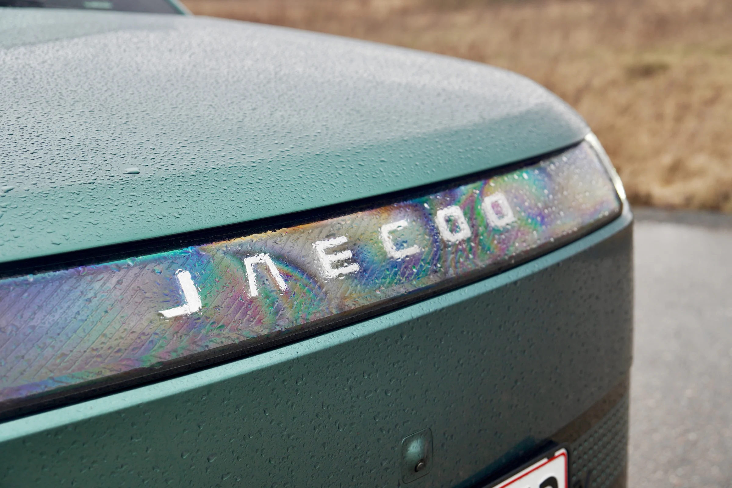 DUEL Jaecoo J5 EV vs Renault 4 E-Tech 062