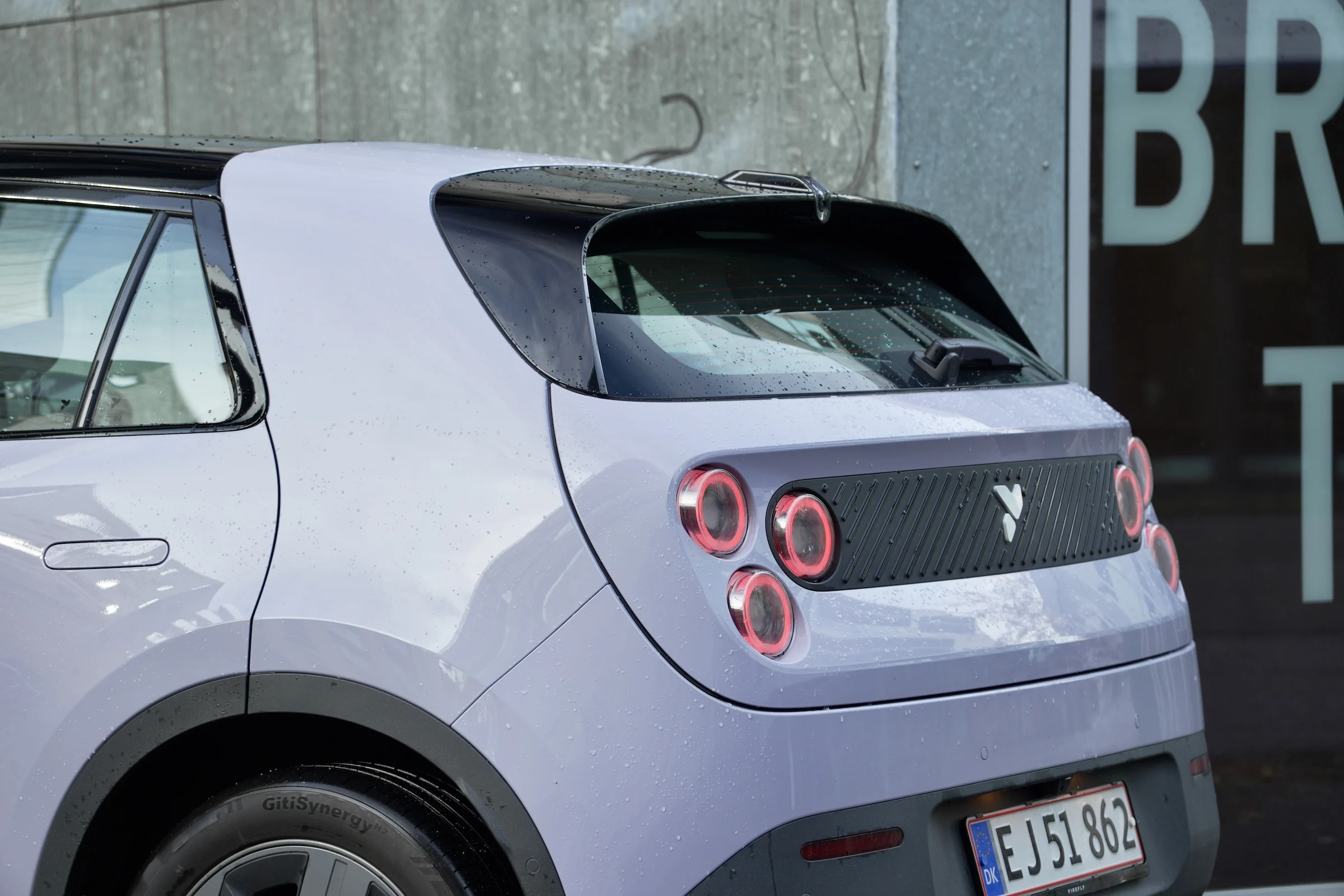 TEST Firefly MBB 628