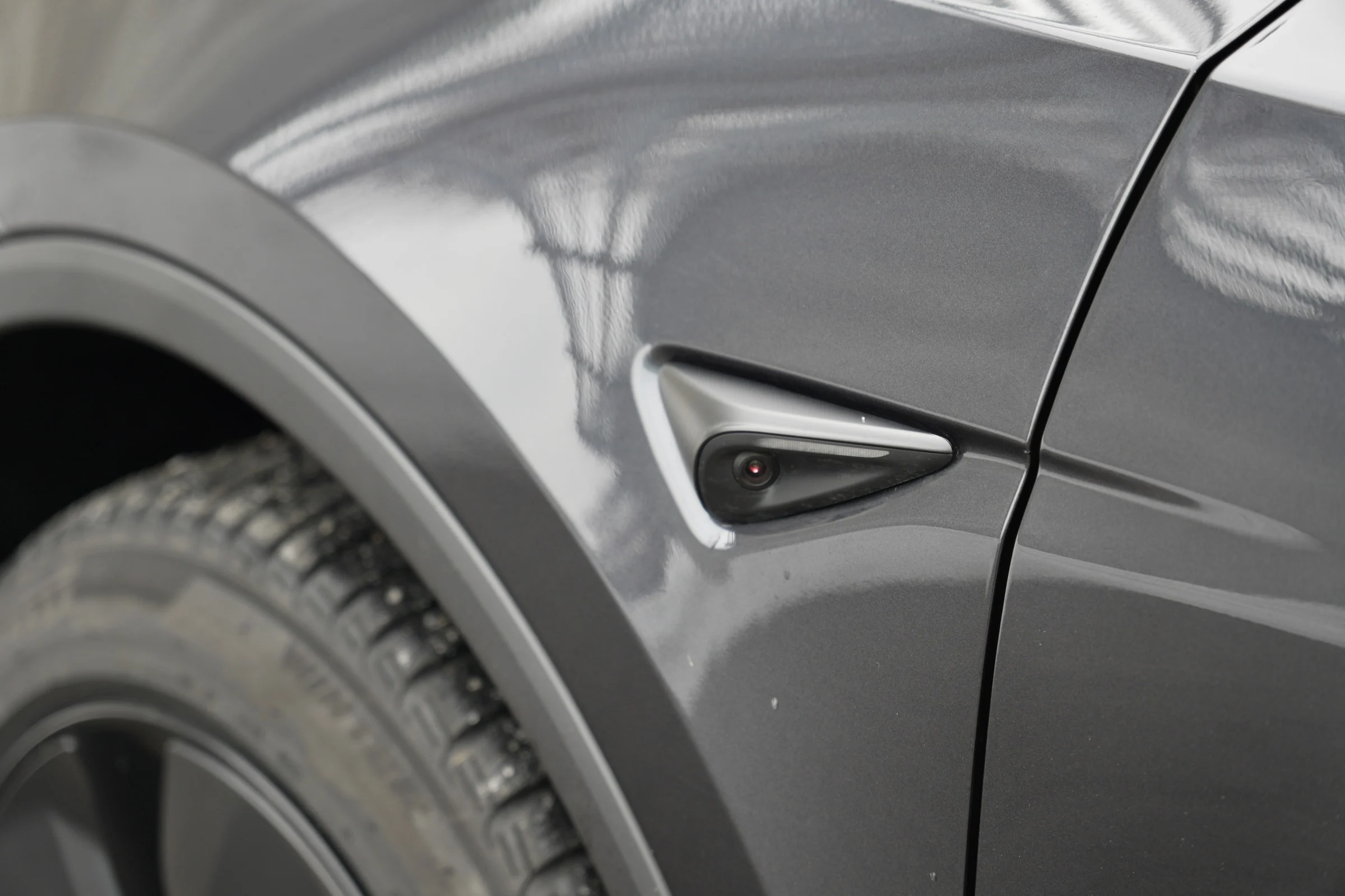 DUEL MGS6 EV vs Tesla Model Y Baghjuls MBB 566