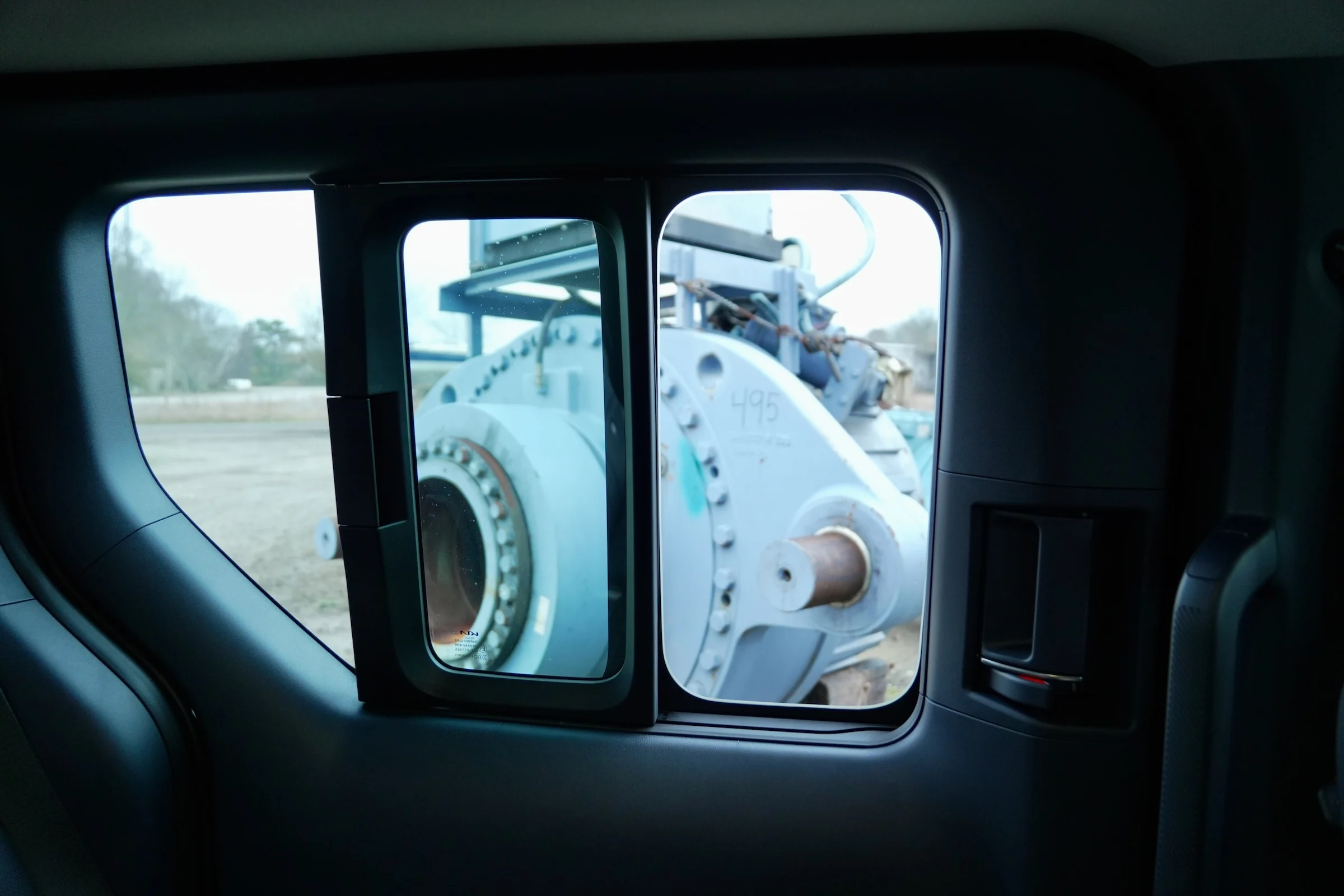 TEST Kia PV5 Passenger LR MBB 246