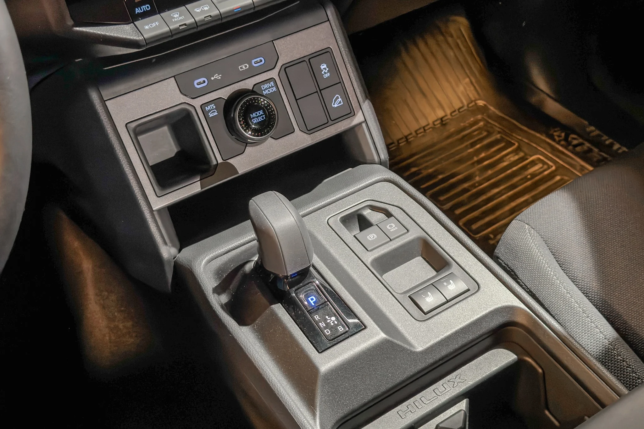 Toyota Hilux Electric-19