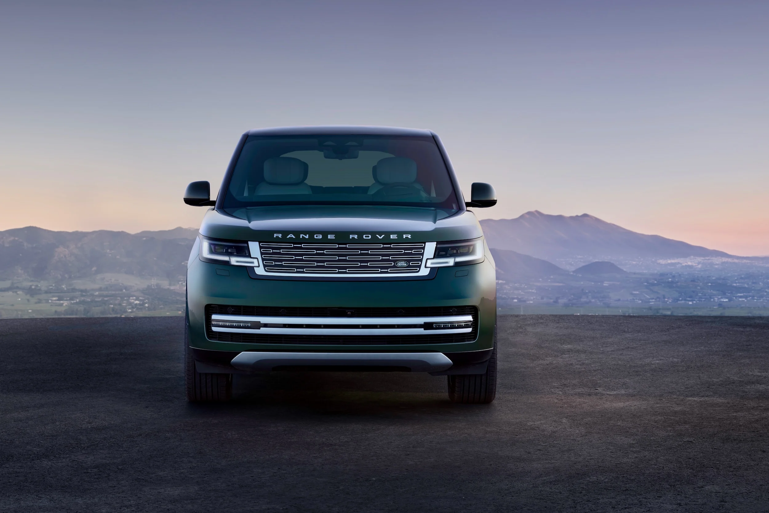 RANGE ROVER ELECTRIC FRONT PROFILE 02 09 26