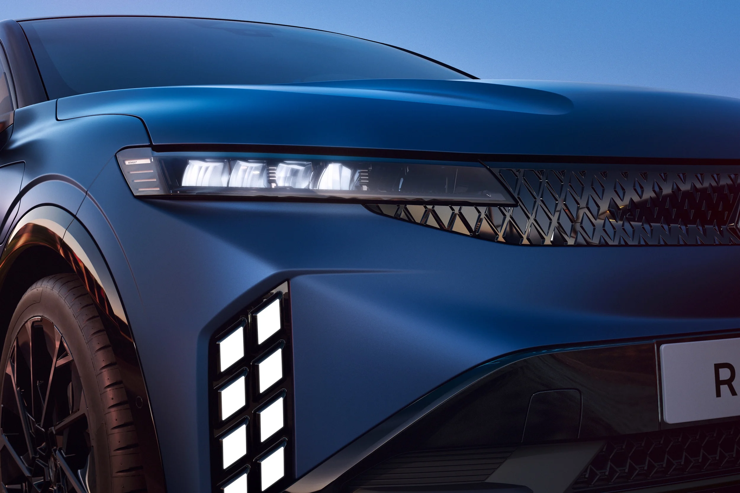 New-Renault-Megane-E-Tech-electric-10
