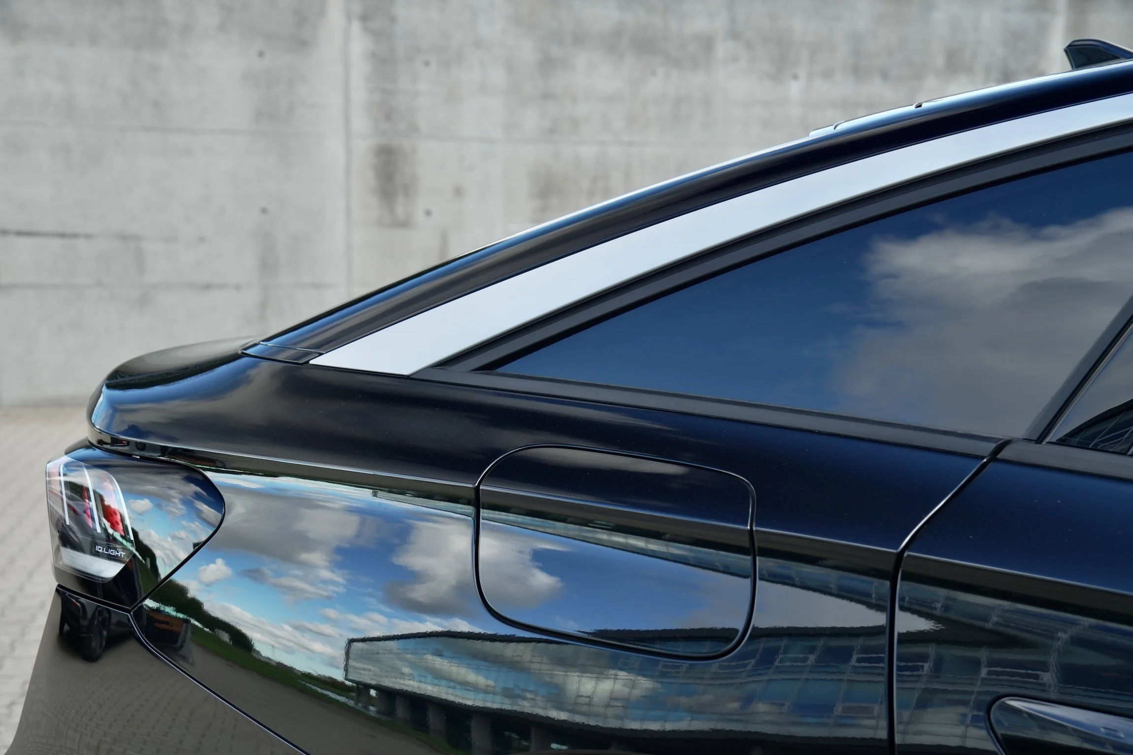 STORTEST Mazda 6e Tesla Model 3 VW ID.7 MBB5225