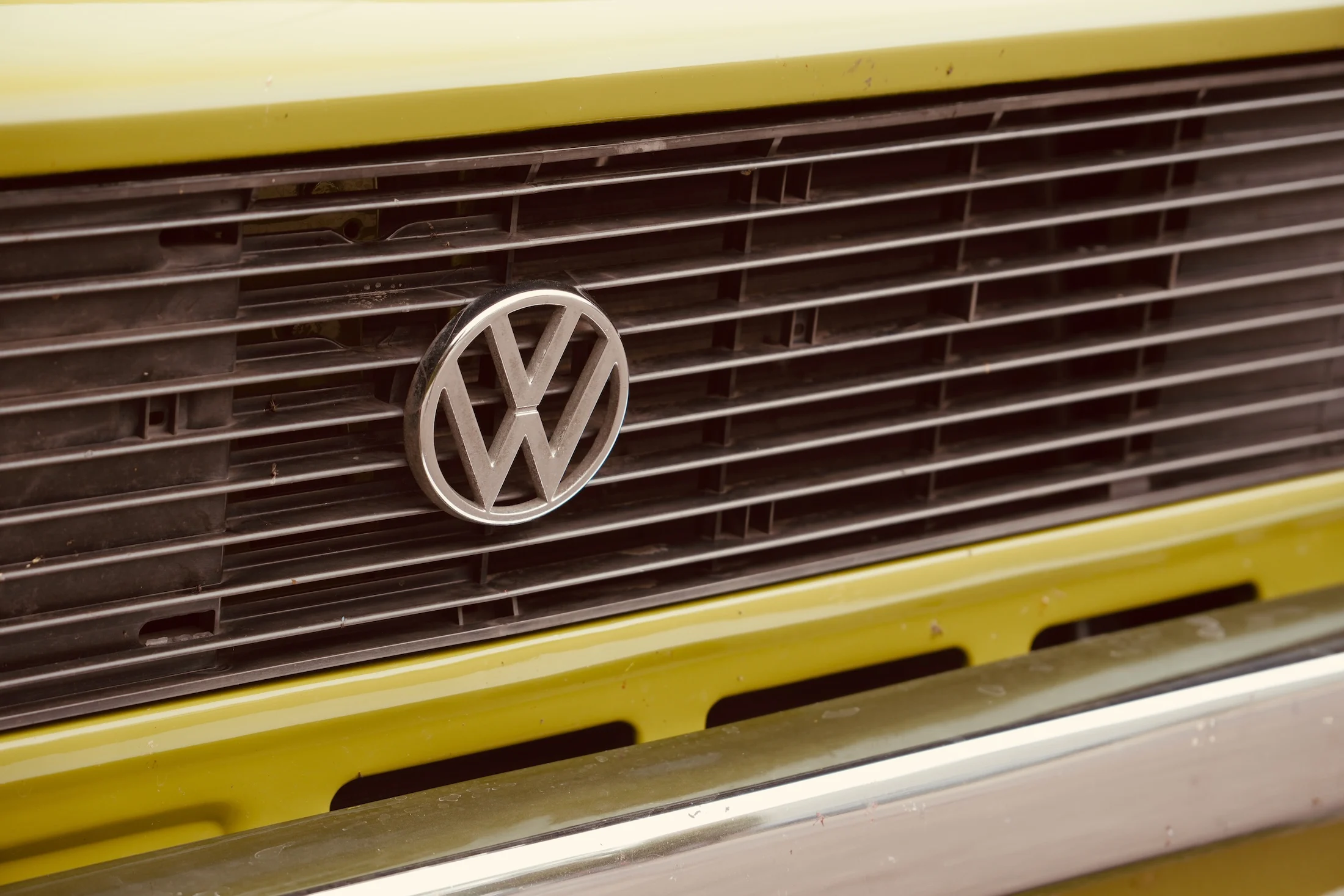 VW Polo L 1975 MBB 03370