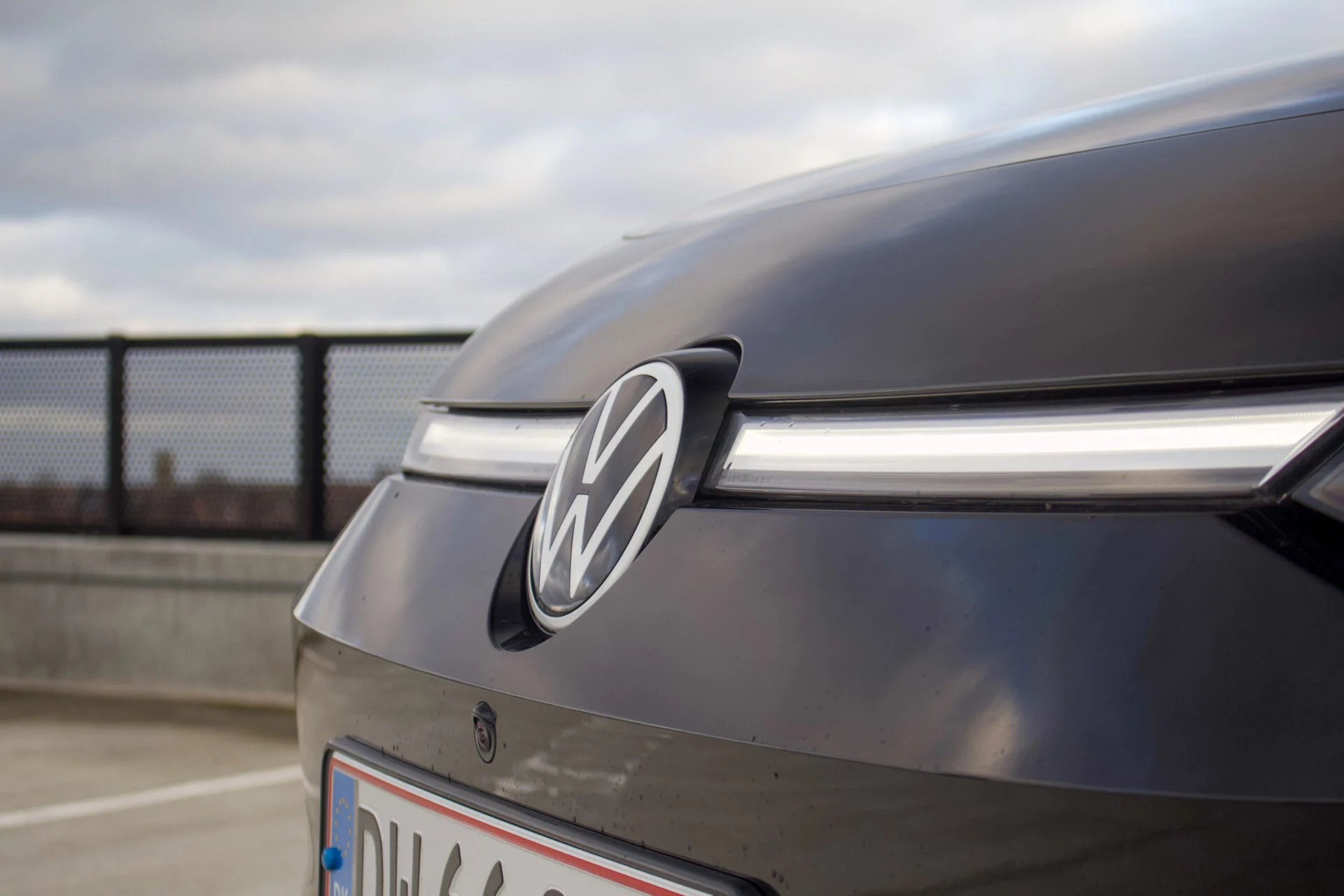 VW ID.7 vs. Hyundai Ioniq 6-23
