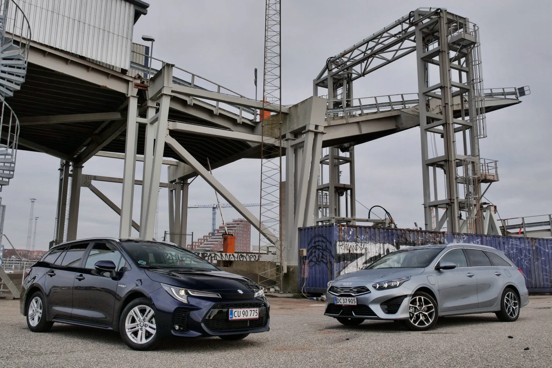 Bilbasen DUEL Kia Ceed SW PHEV vs Suzuki Swace Hybrid9805
