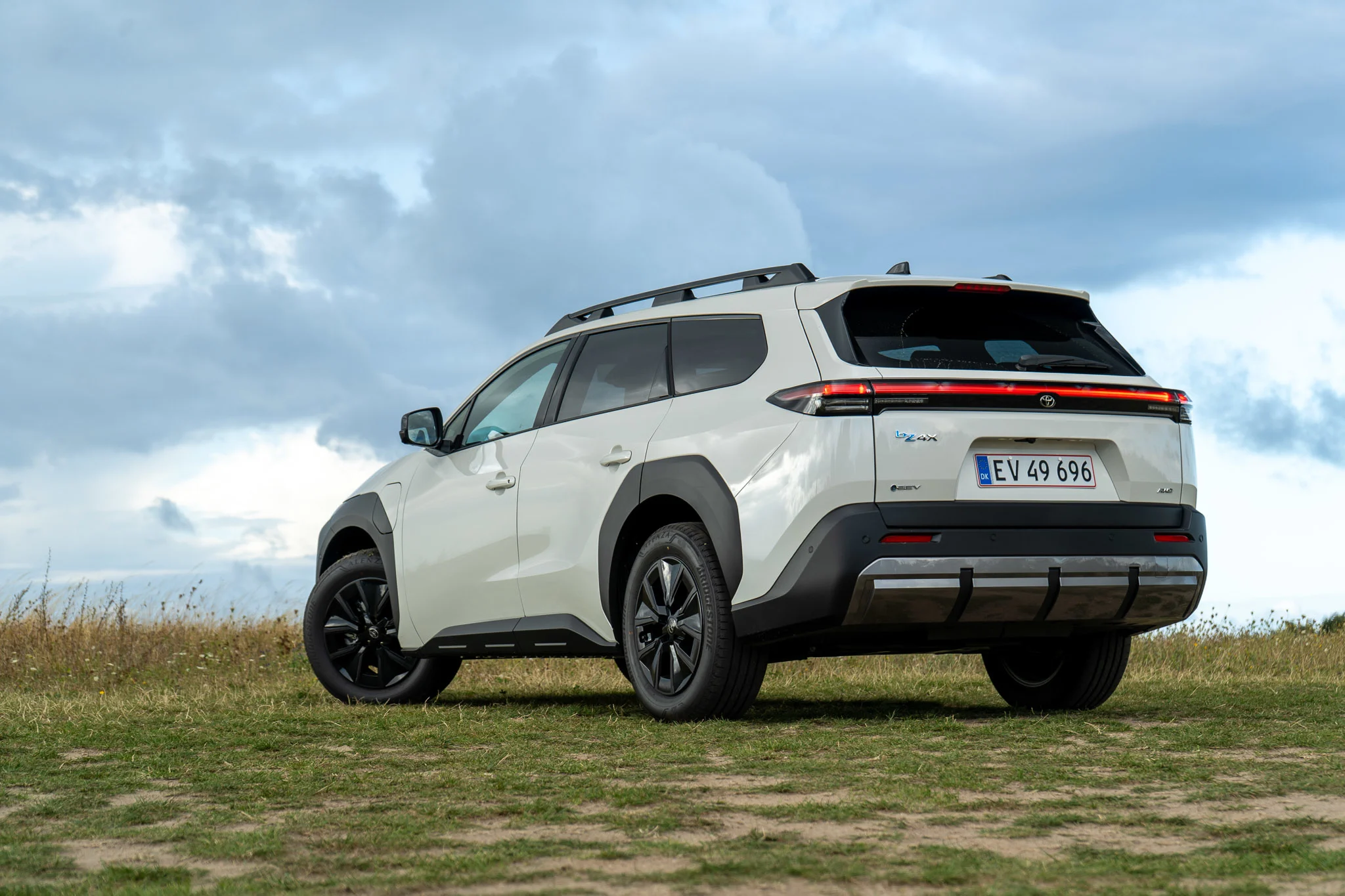 Toyota BZ4X Touring AWD-24