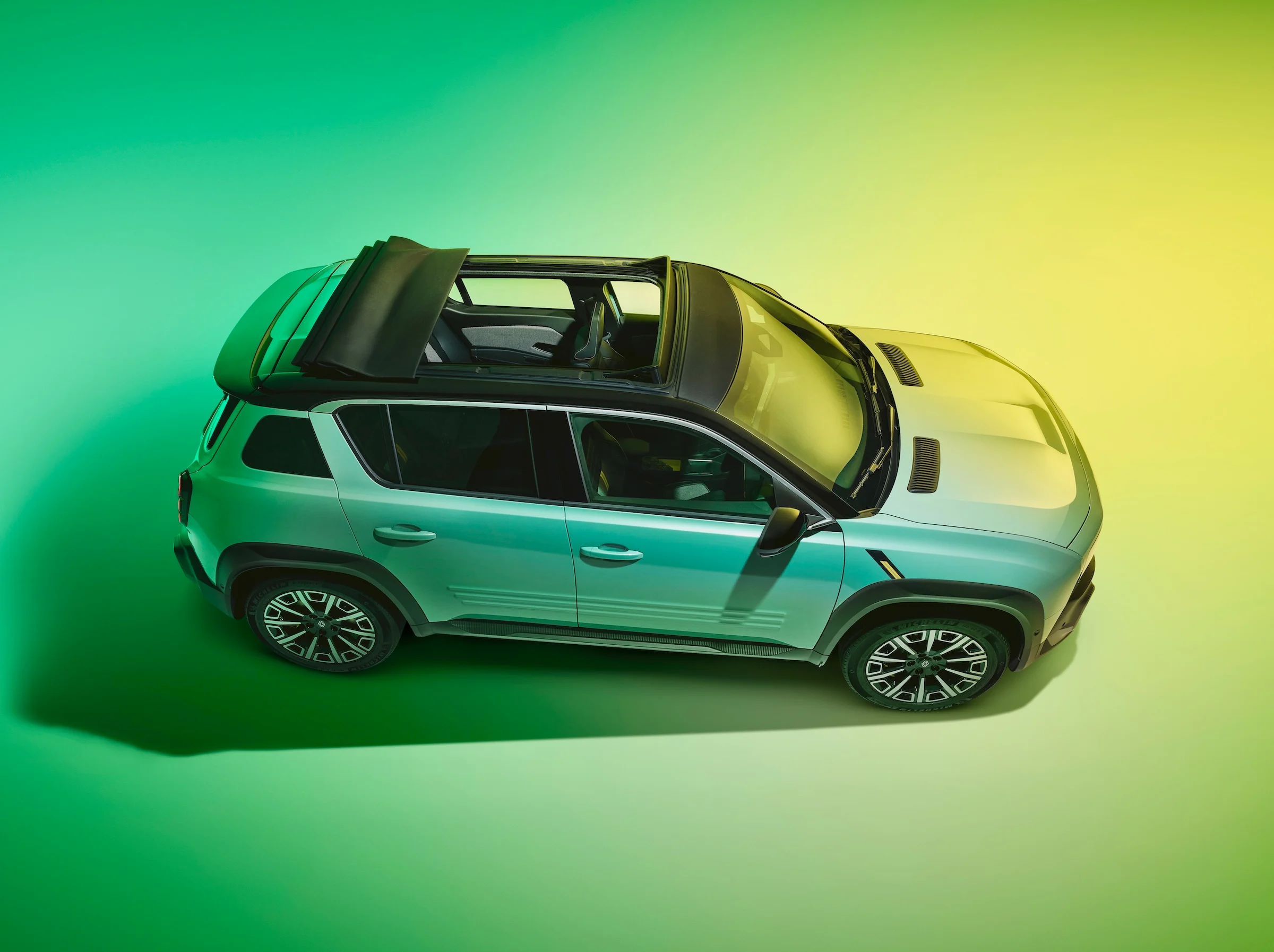 Renault-4-E-Tech-electric-kopi 2