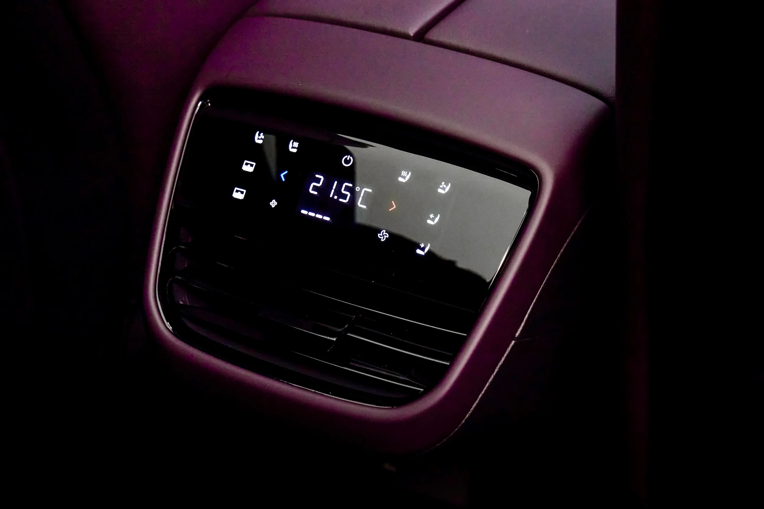 mazda cx-6e germany nv int 23 highres