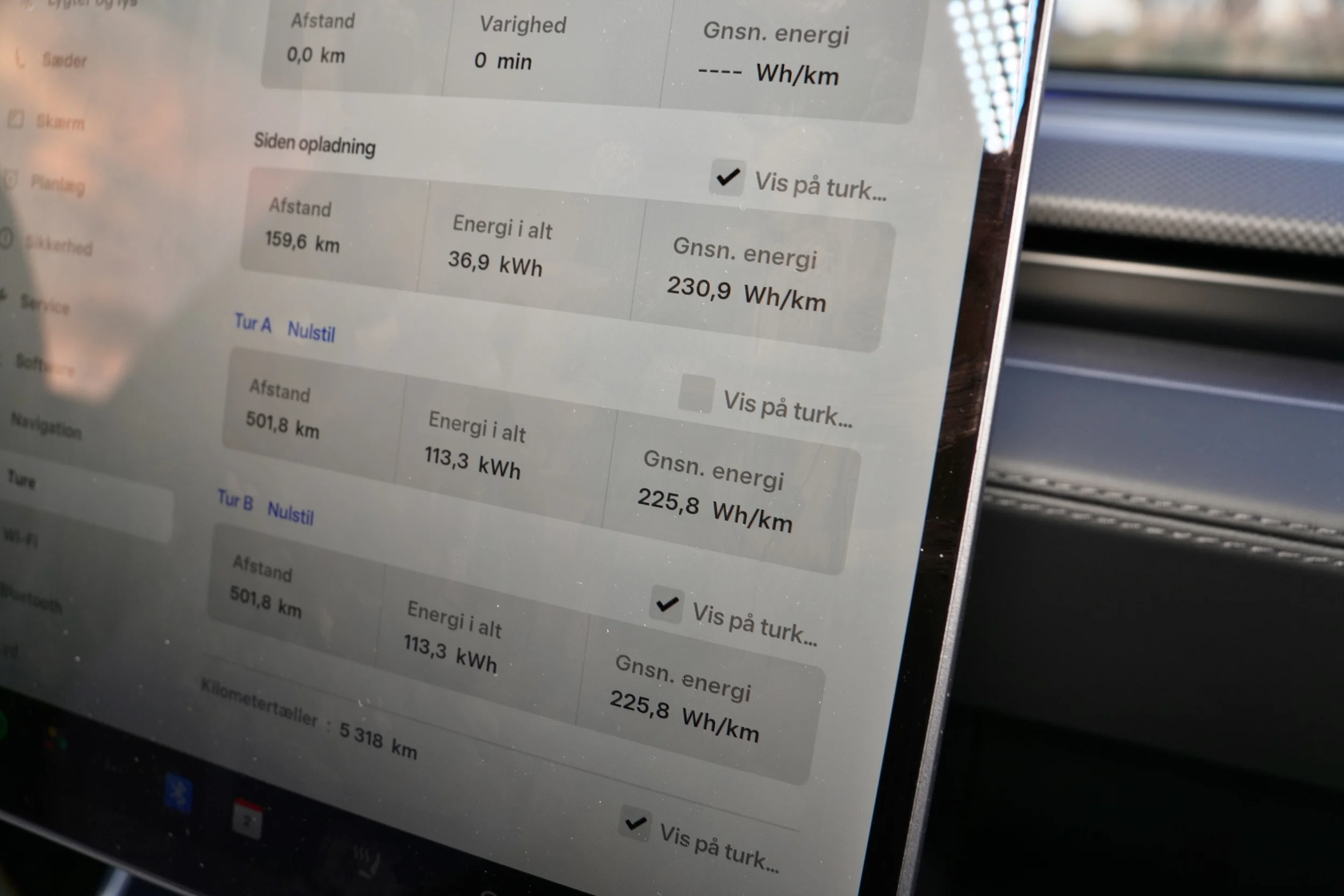 TEST Tesla Model Y Performance MBB 8070