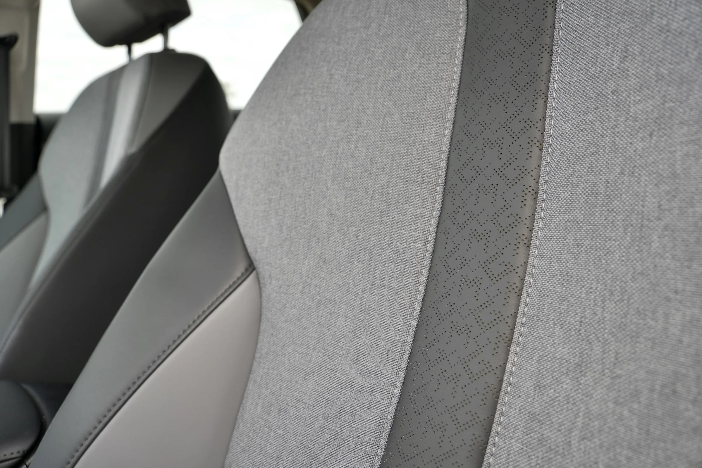 TEST MG4 EV Extended Range Luxury 2177