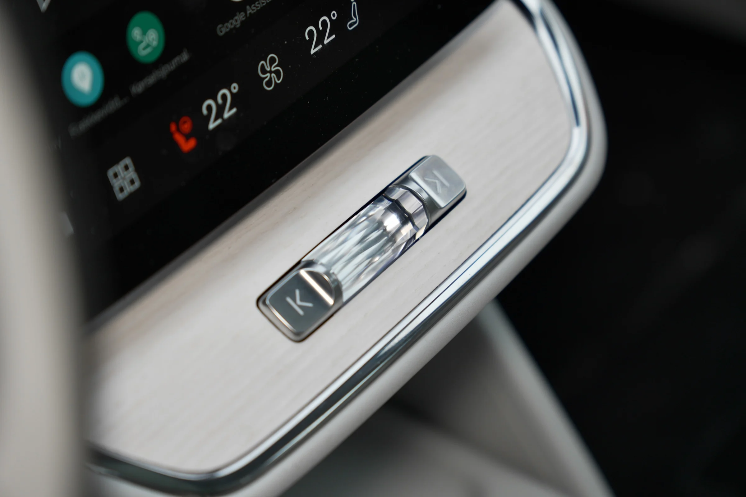 TEST Volvo ES90 RWD MBB 424