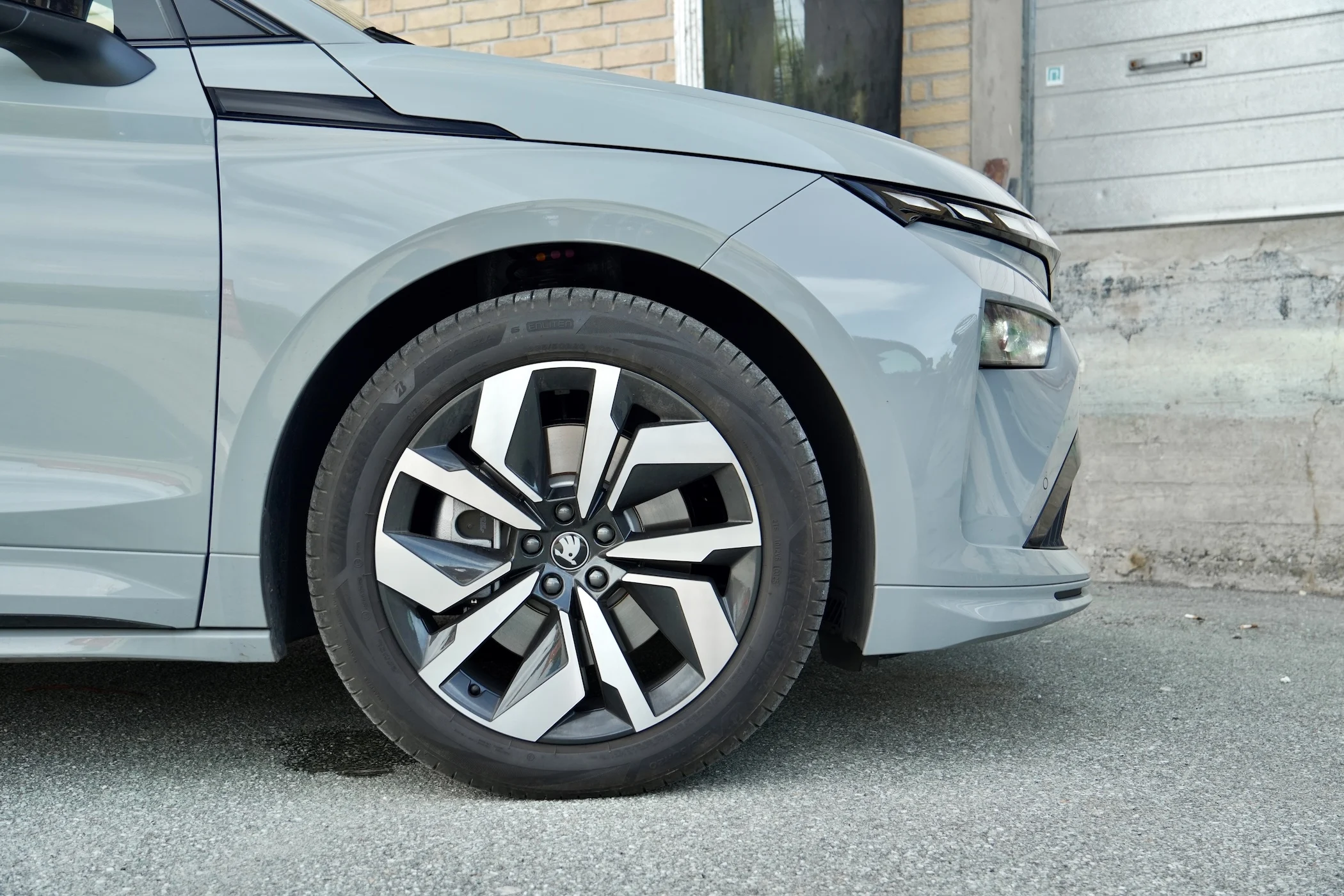 Opel vs Tesla vs Skoda MBB 333