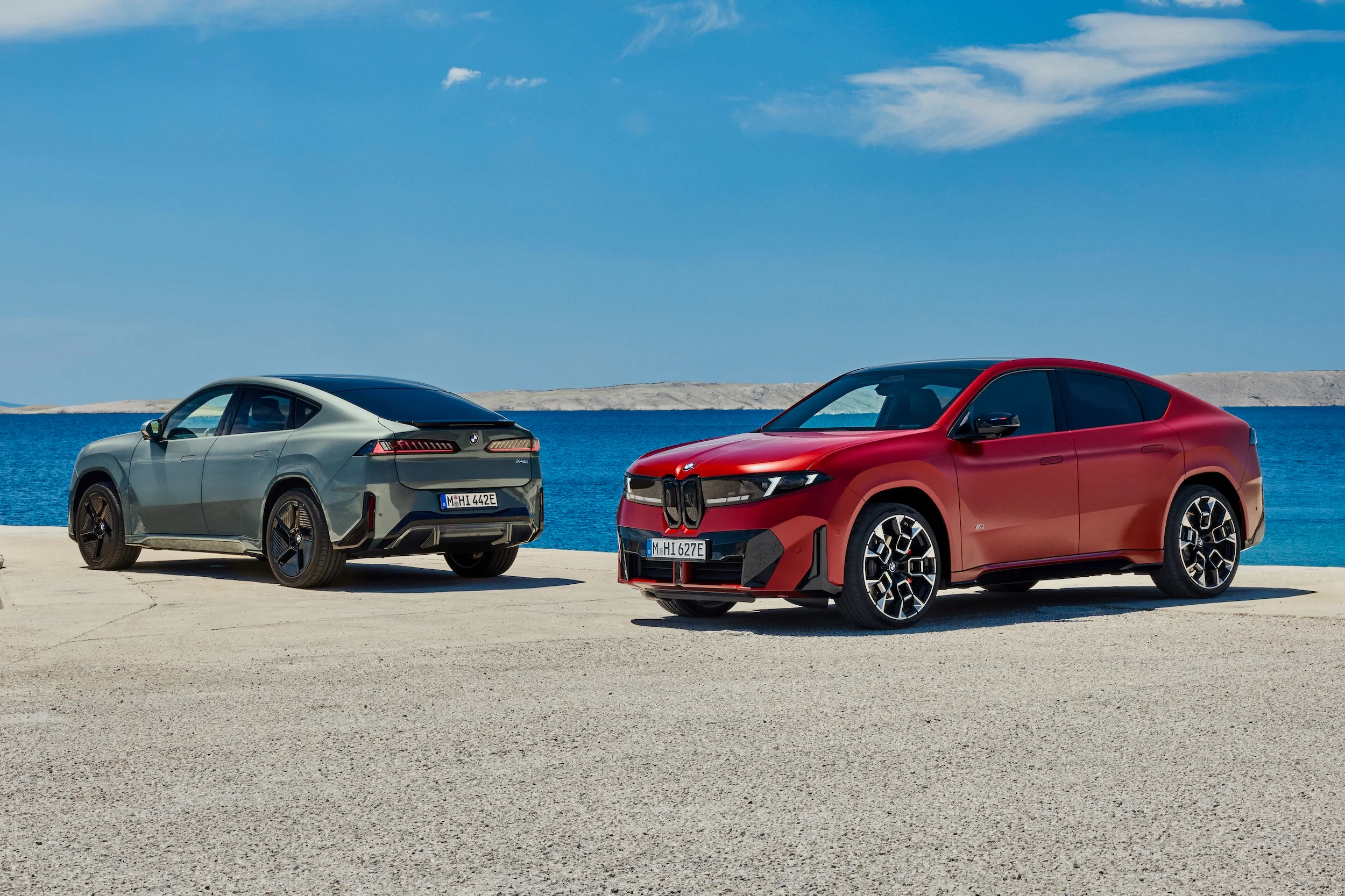 P90659268 highRes bmw-ix4-highlight-sh