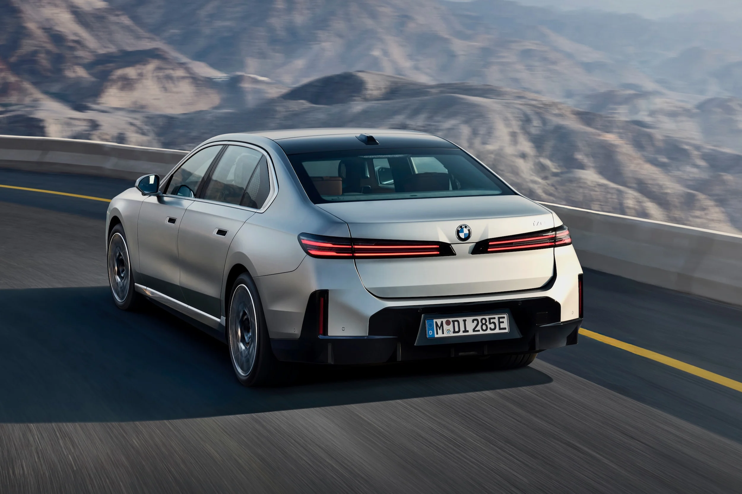 BMW i7 2026 6158 highRes bmw-i7-60-xdrive-04-