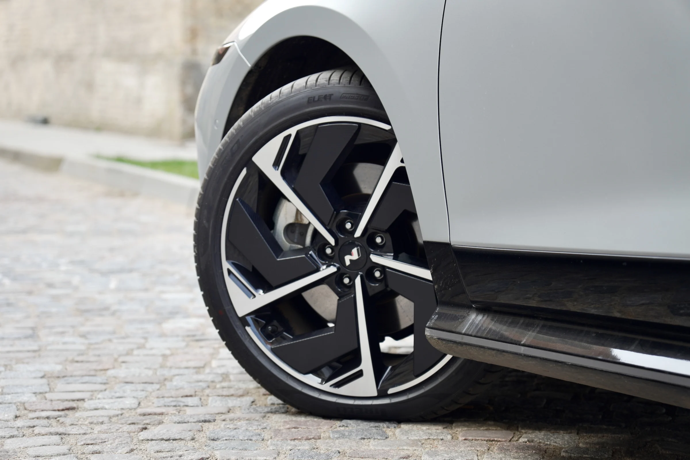 TEST Hyundai Ioniq 6 RWD N Line + MBB 387