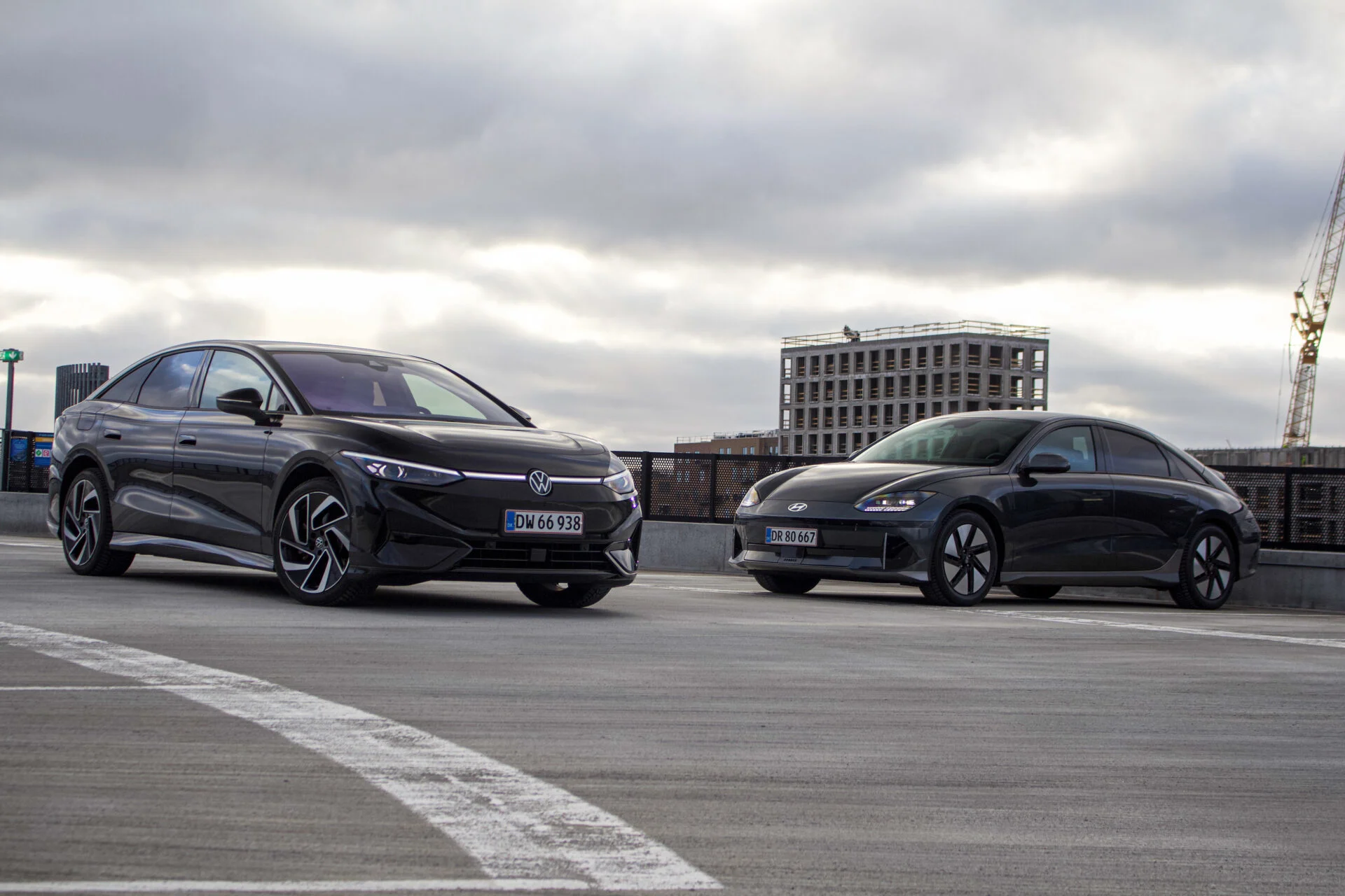 VW ID.7 vs. Hyundai Ioniq 6-30