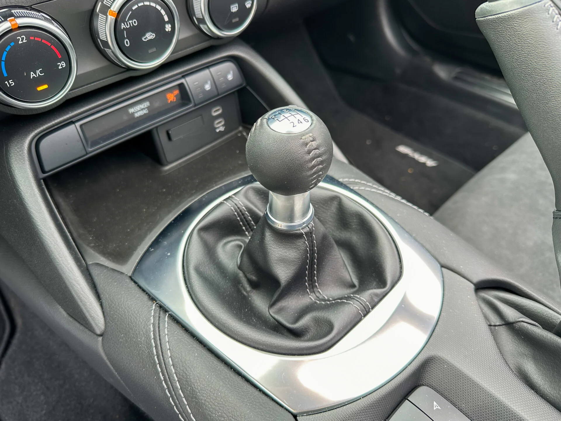 Mazda MX-5 2024 Interiør-07