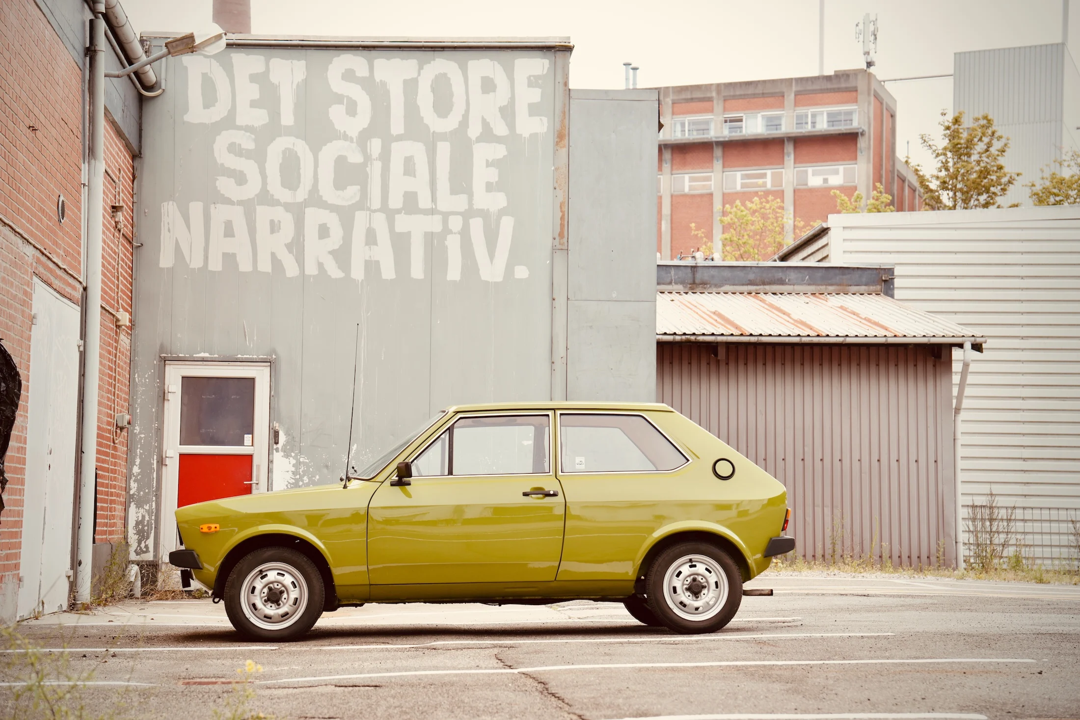 VW Polo L 1975 MBB 03374