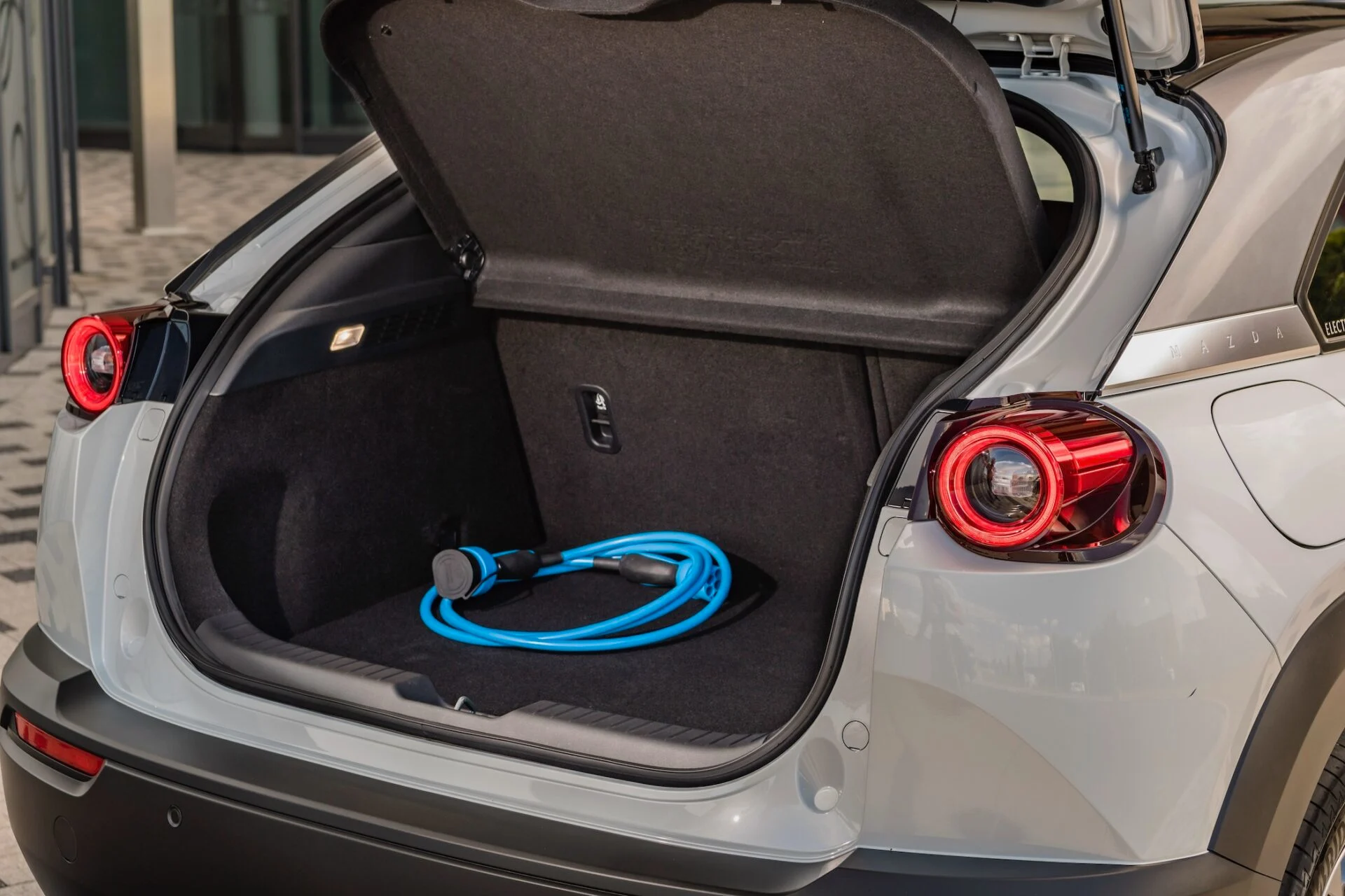 2022_mazda_mx-30_det_08_highres