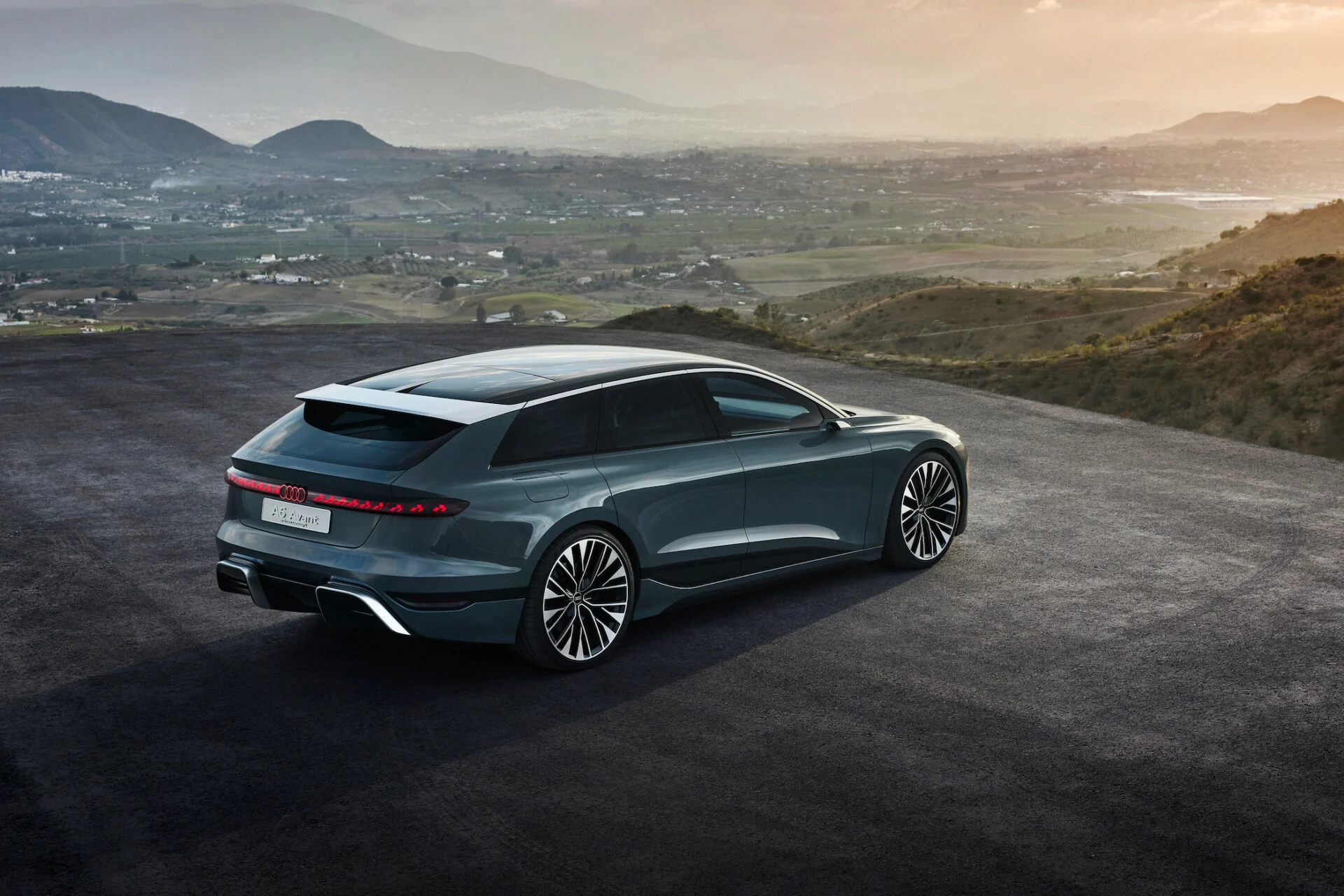 Audi A6 Avant e-tron concept
