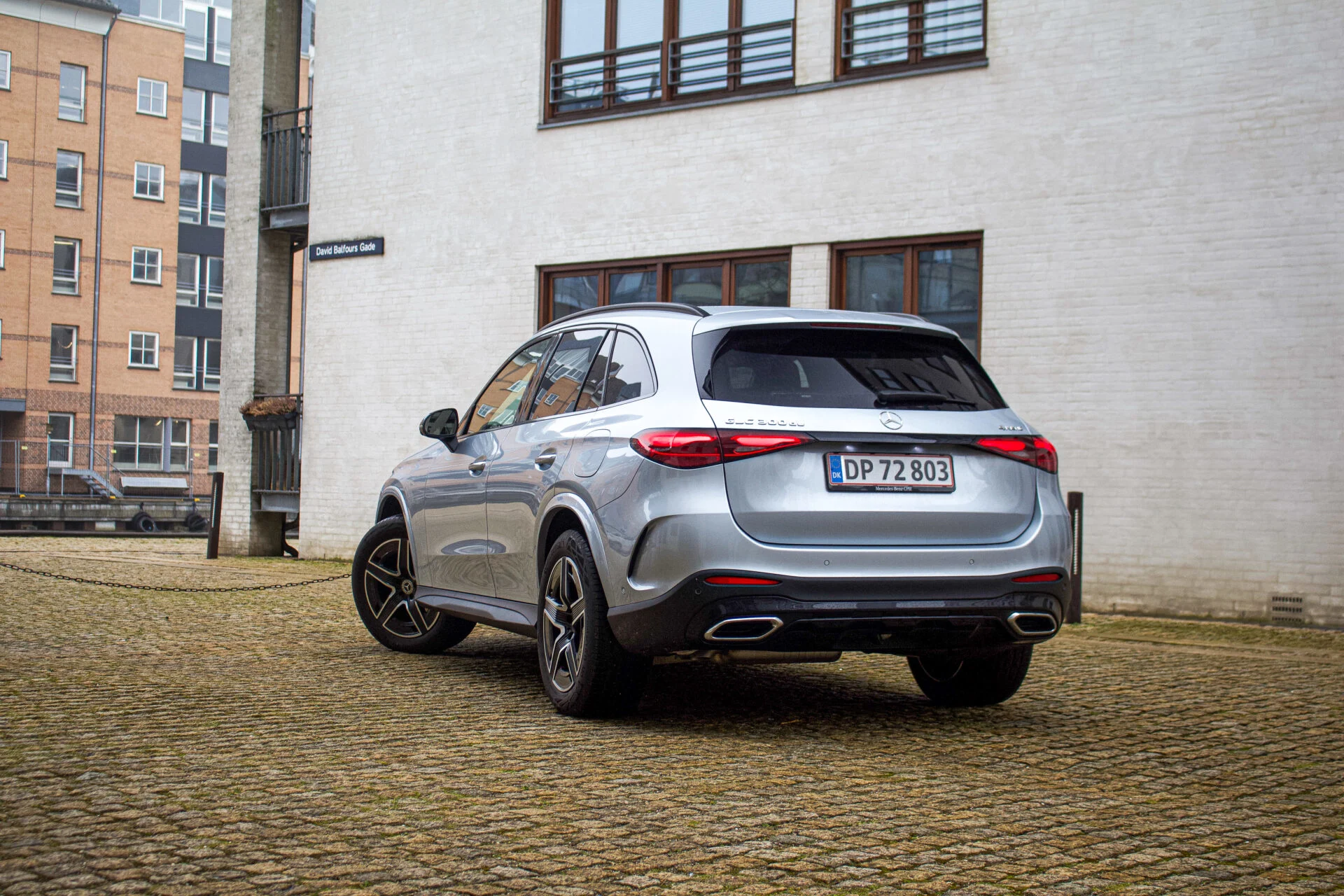 Mercedes-Benz GLC 300de-09