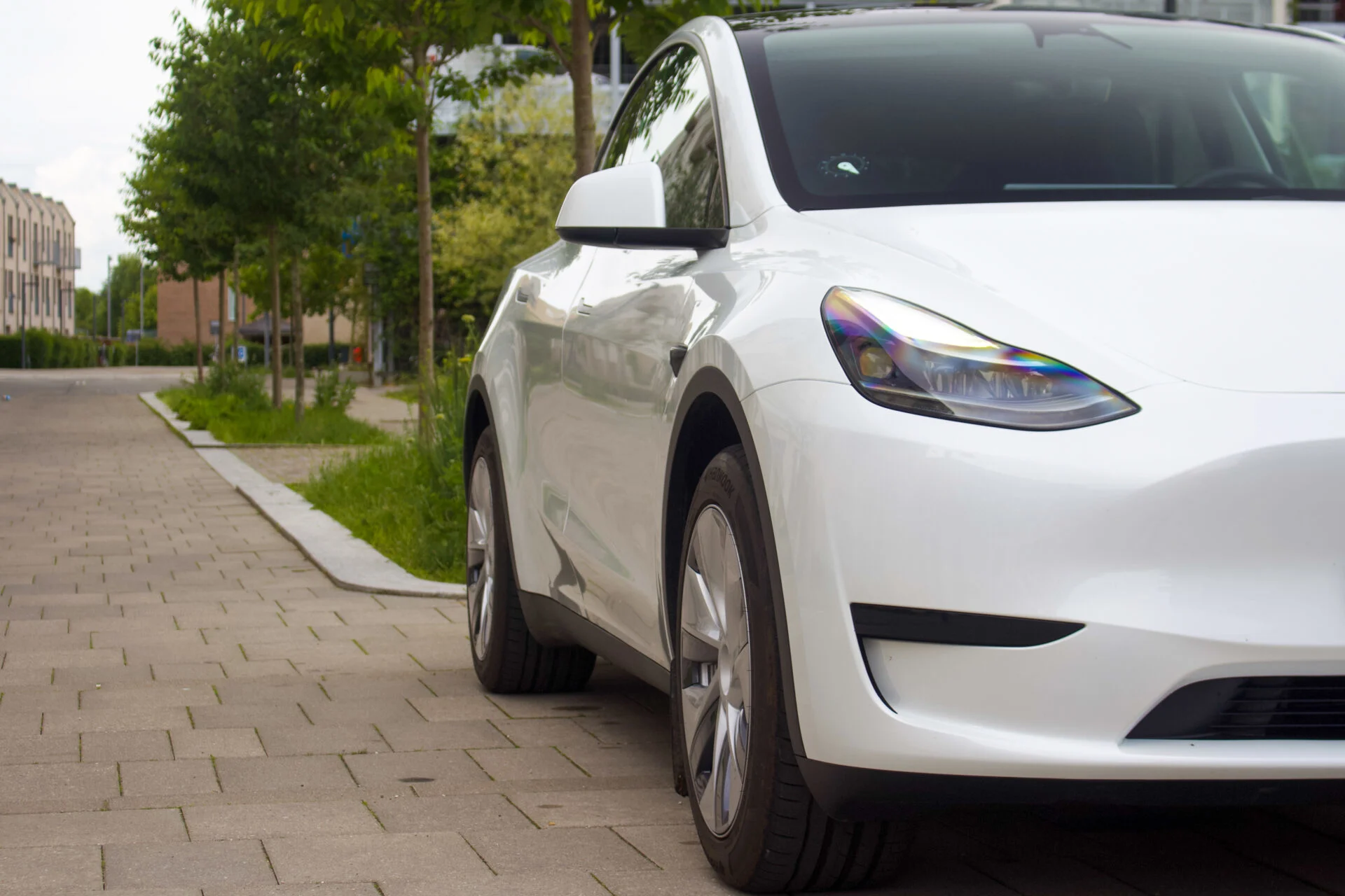 Tesla Model Y LR RWD-18