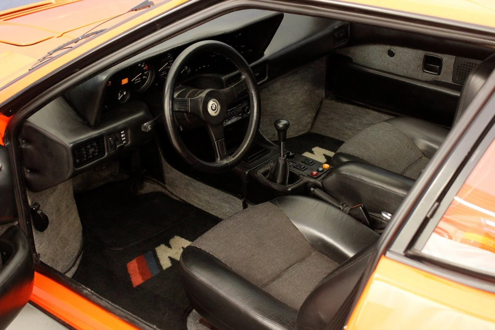 BMW M1 (12)