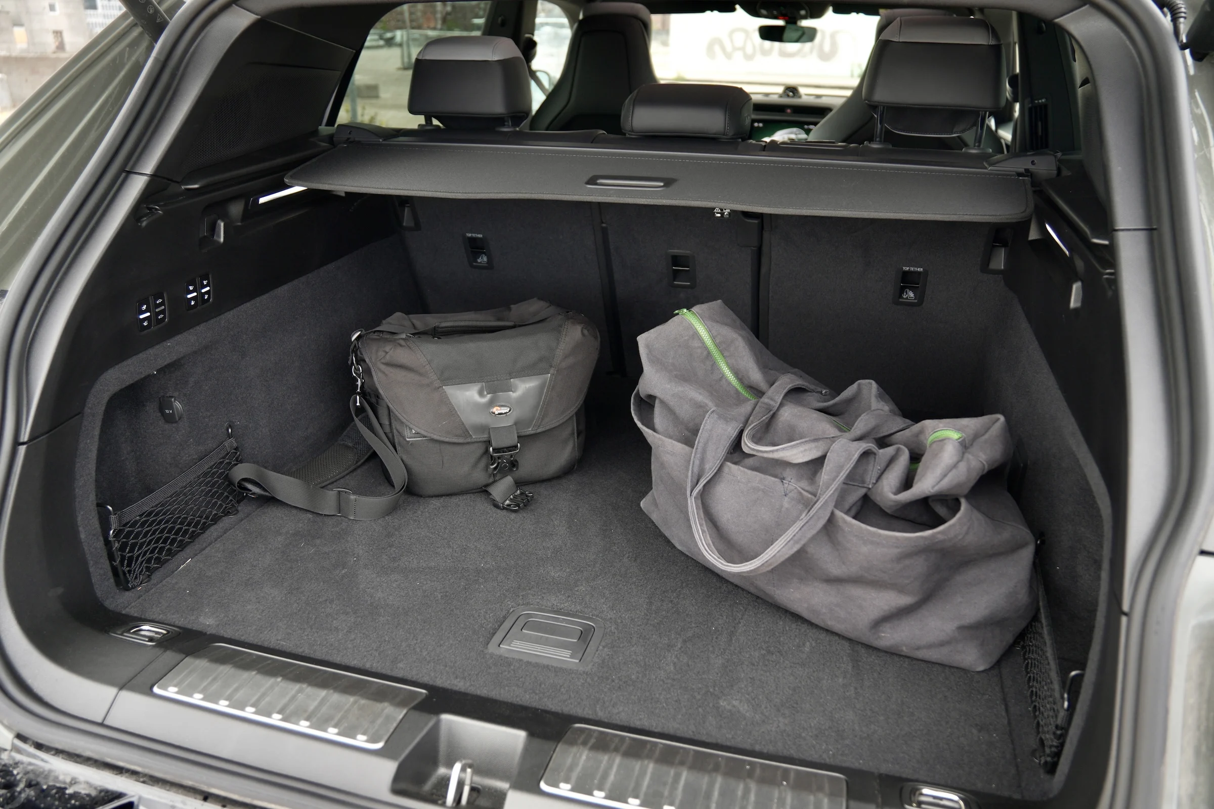 TEST Porsche Cayenne Electric 2326