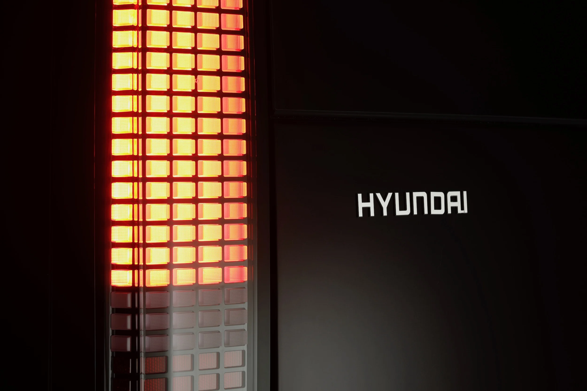 hyundai-staria-electric-0126-details-01