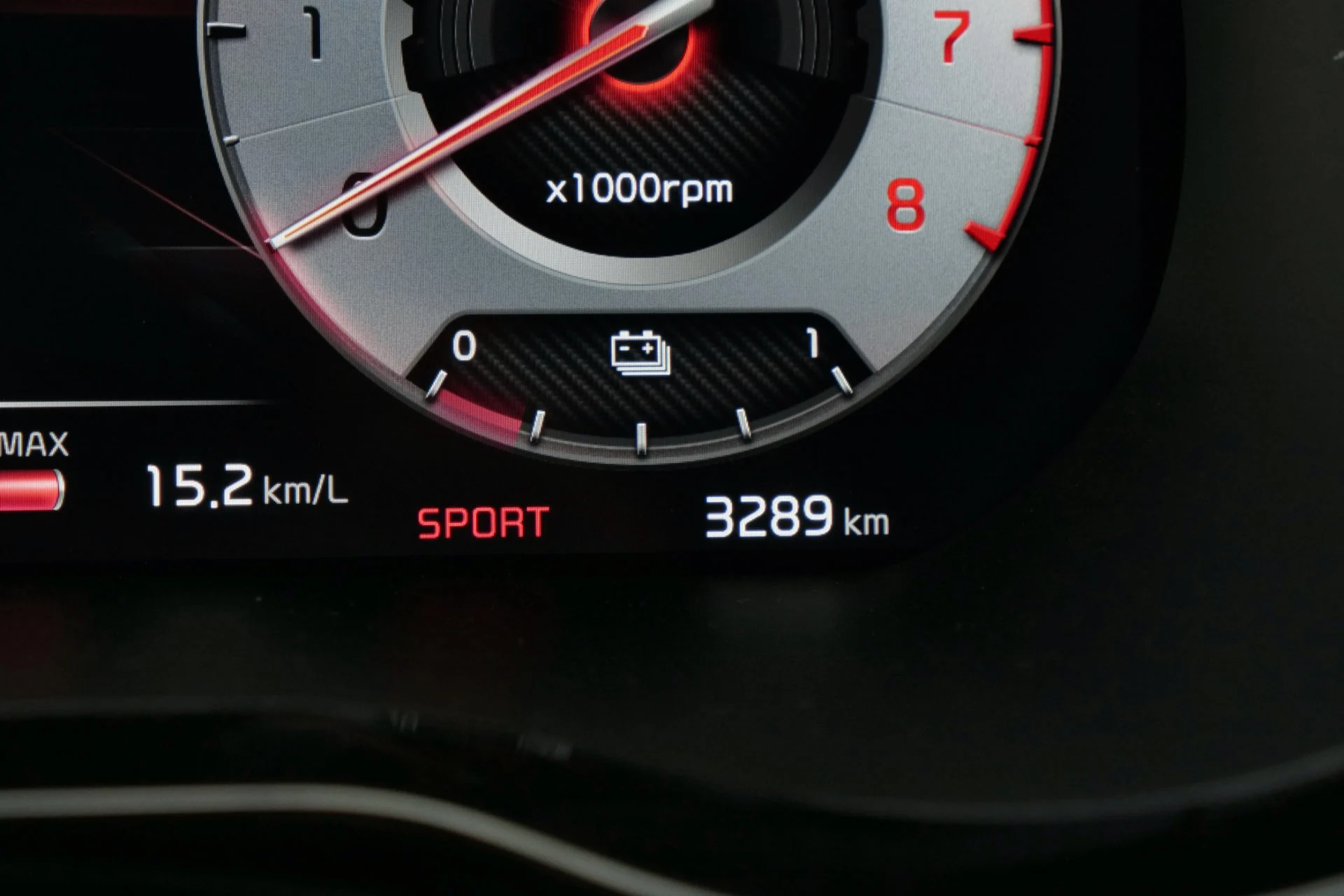 Bilbasen DUEL Kia Ceed SW PHEV vs Suzuki Swace Hybrid9837