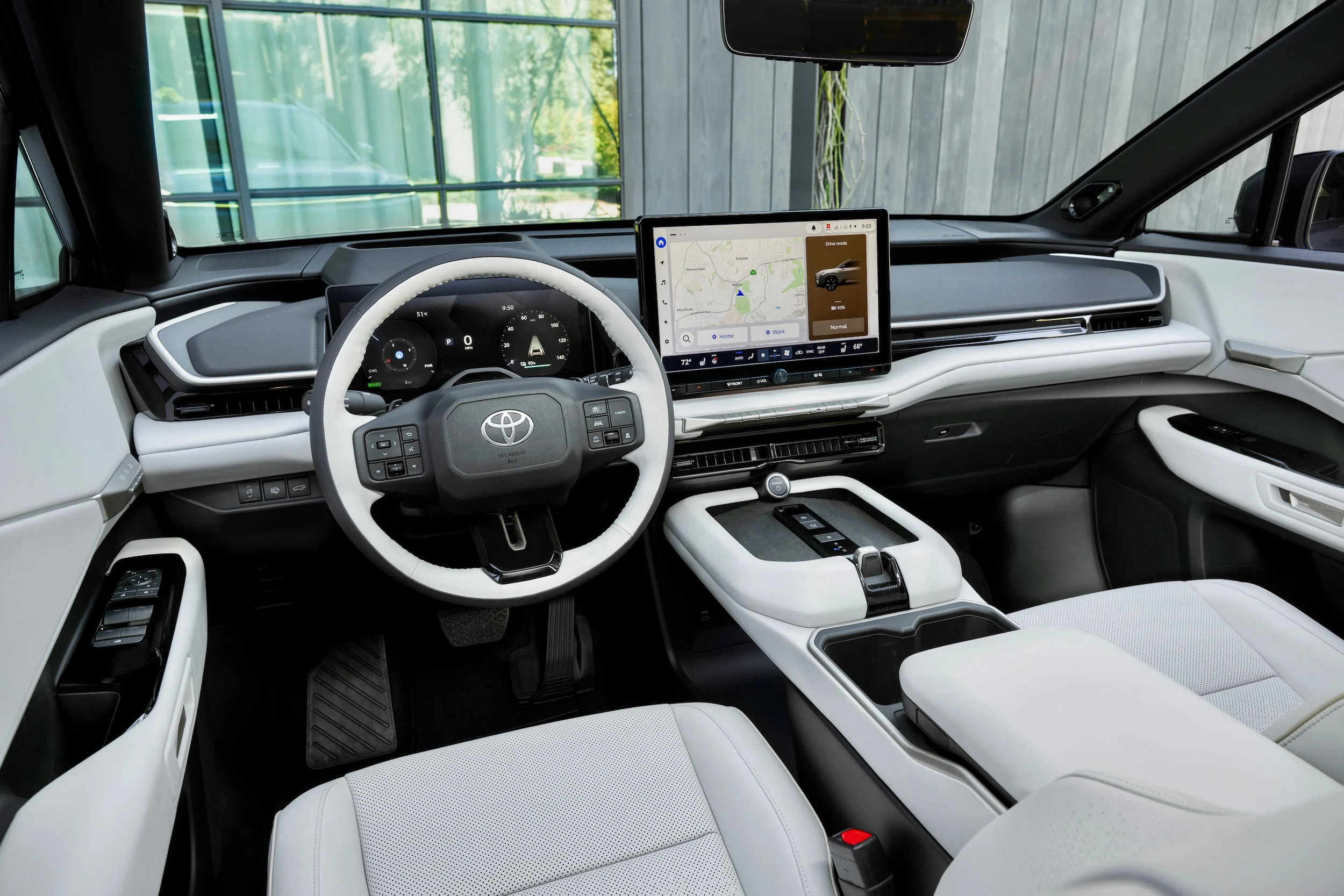 2027 Toyota Highlander Limited MistyGray 001