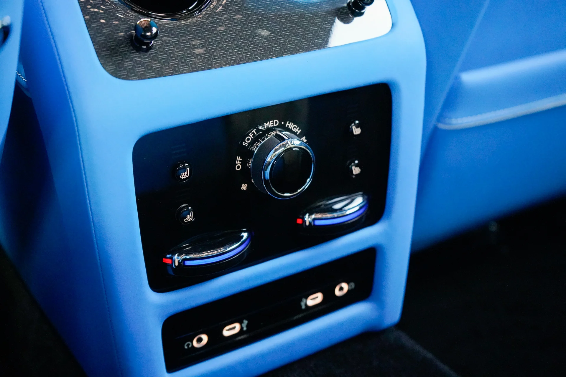 Rolls Royce Ghost Black Badge-08