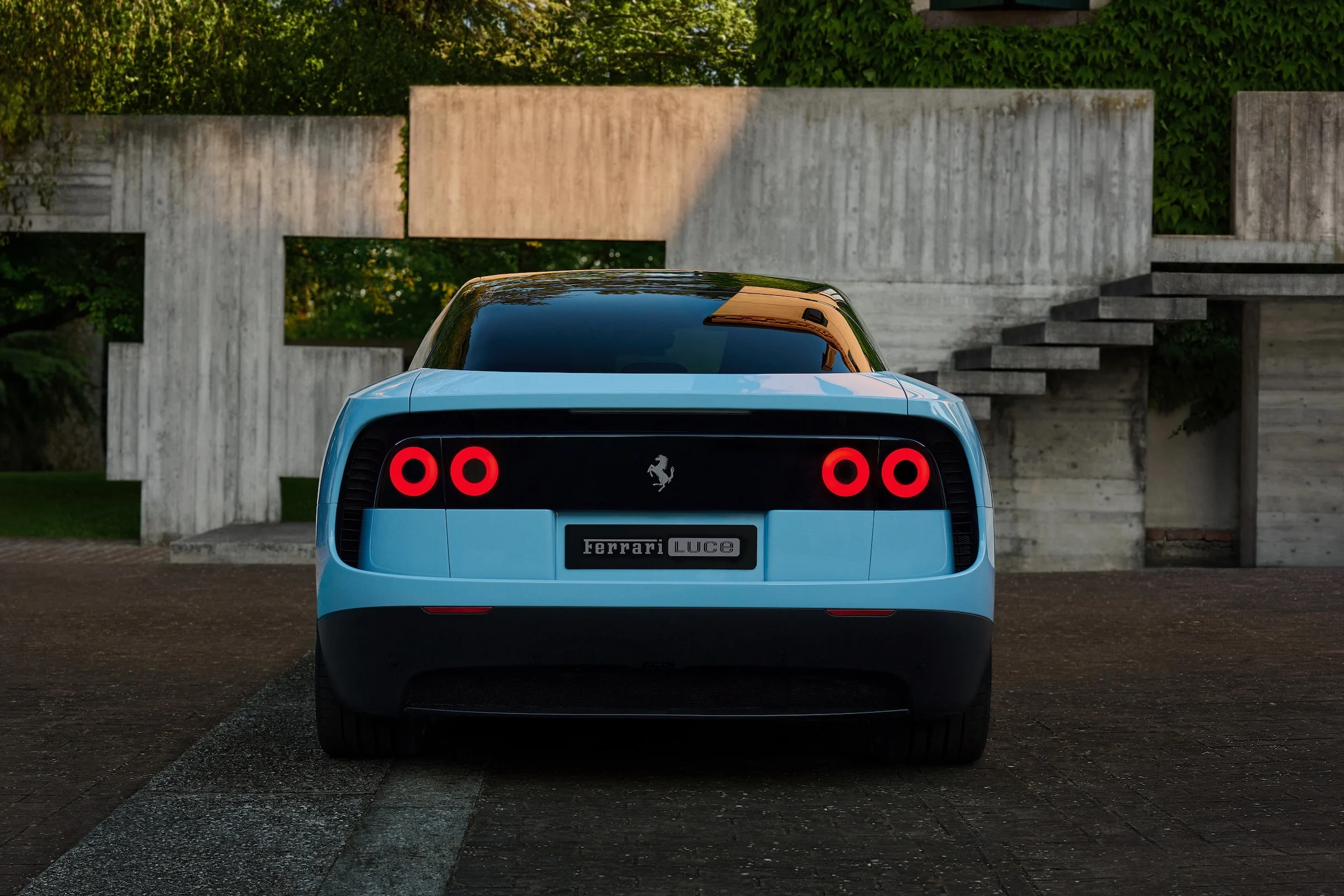 FERRARI LUCE DEAD REAR 1X1 RGB WEB SOCIALS 7c1252d9-d93d-488d-af53-bc3815ad4cc1