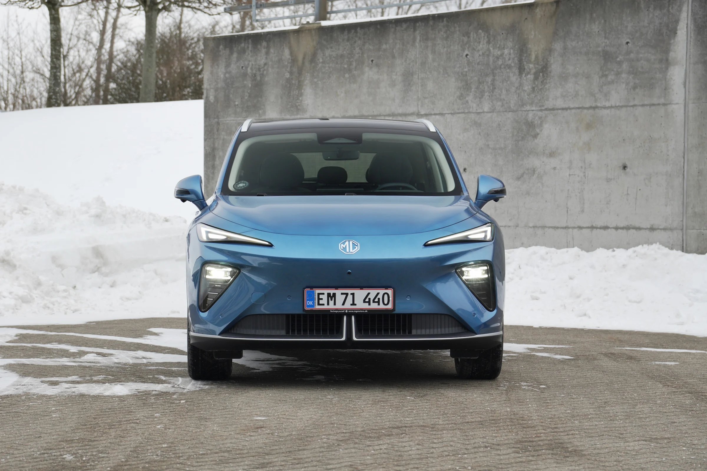 DUEL MGS6 EV vs Tesla Model Y Baghjuls MBB 504