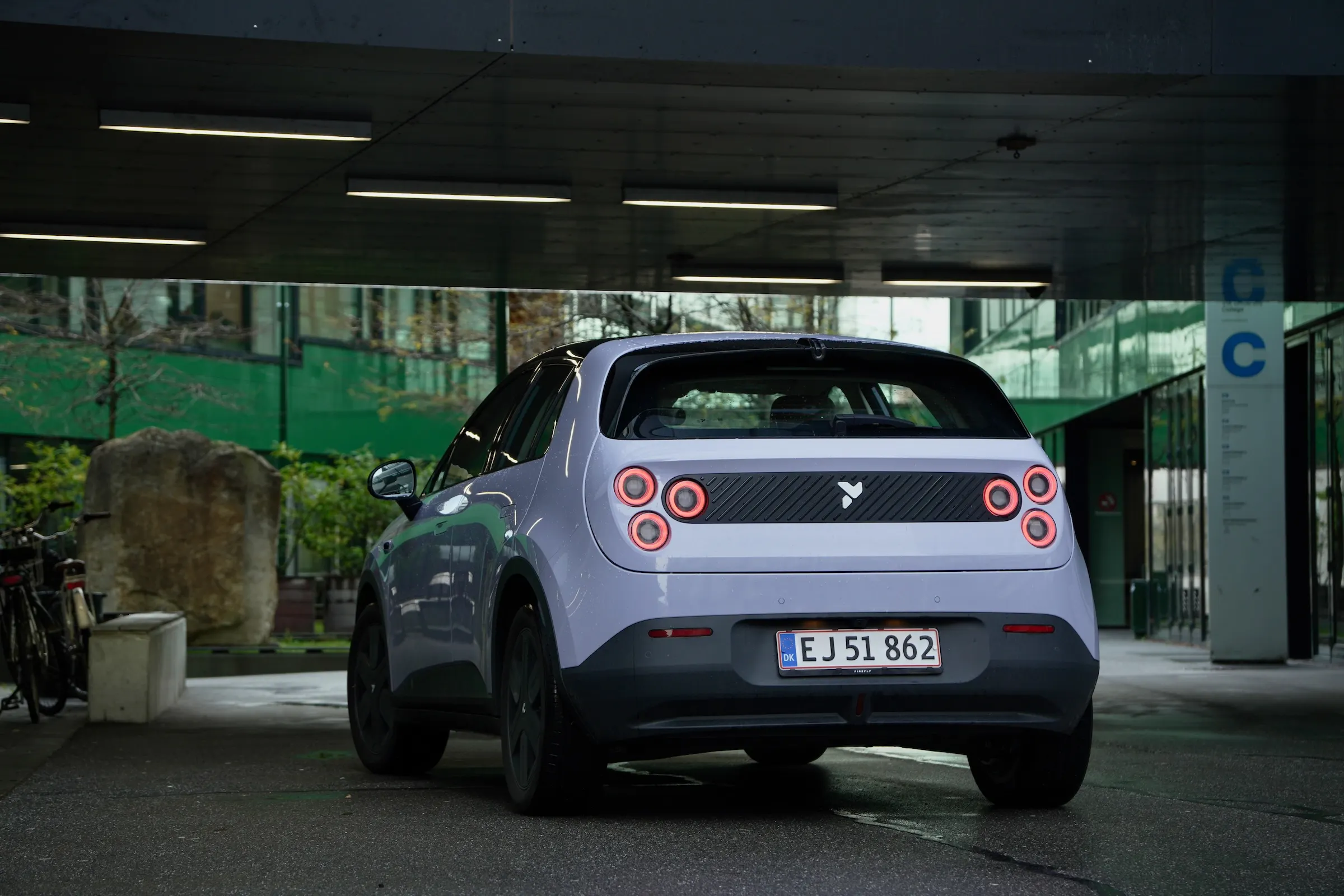 TEST Firefly MBB 631