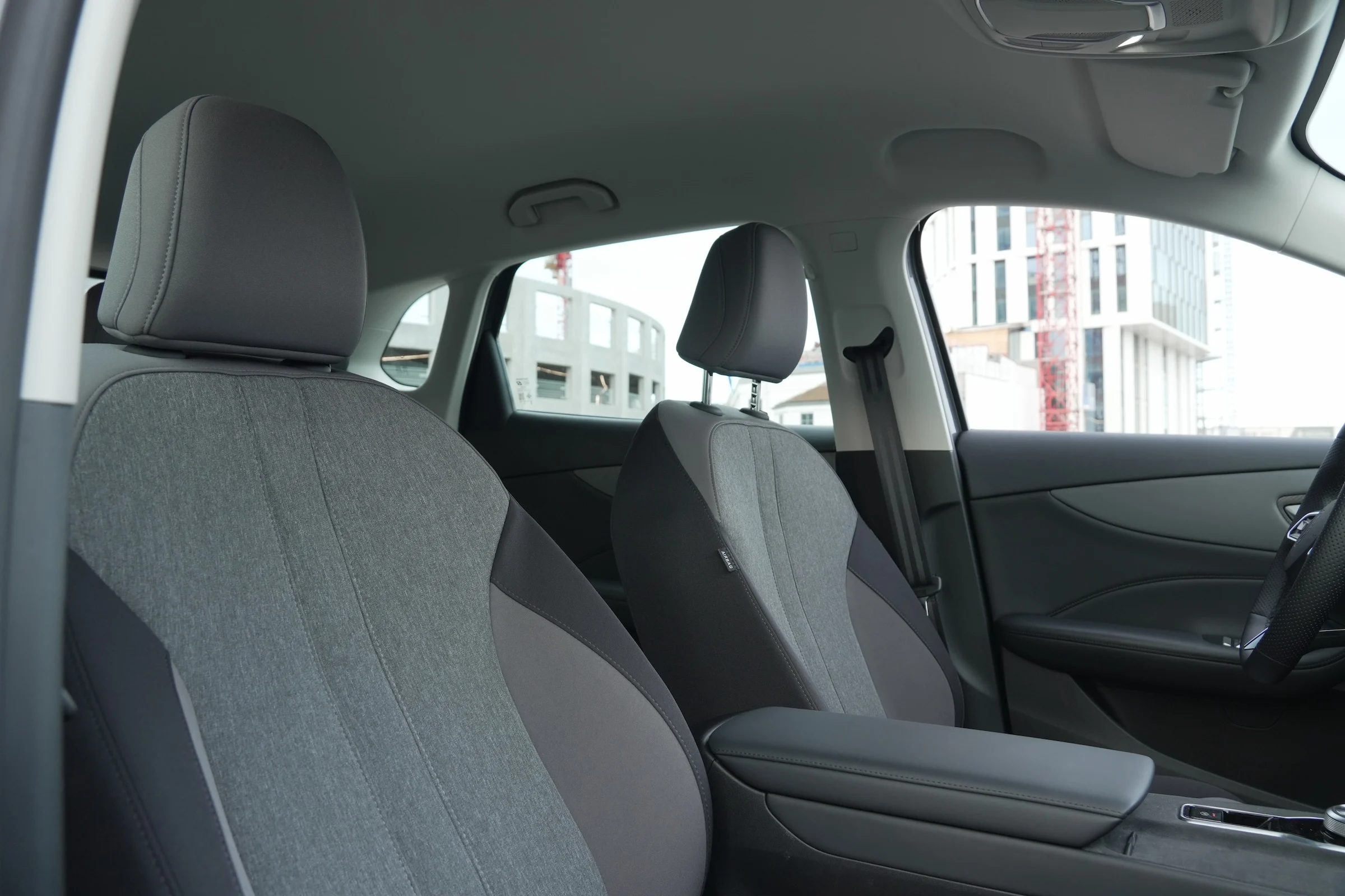 DUEL MGS5 EV vs Omoda 5 EV 293