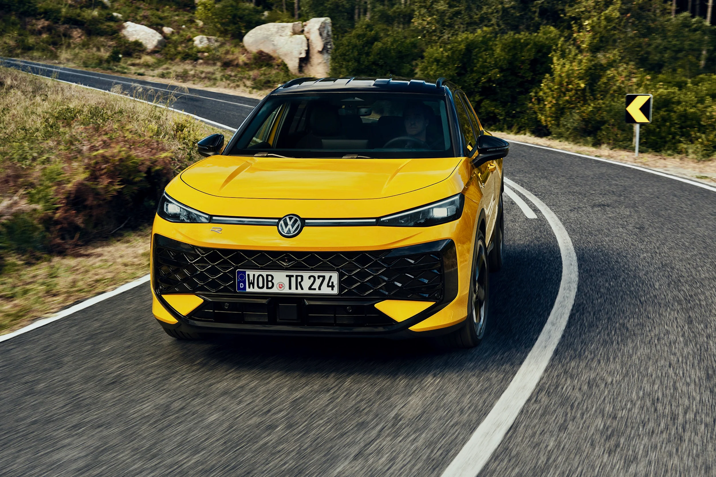 VW T-Roc R-Line 01846 large
